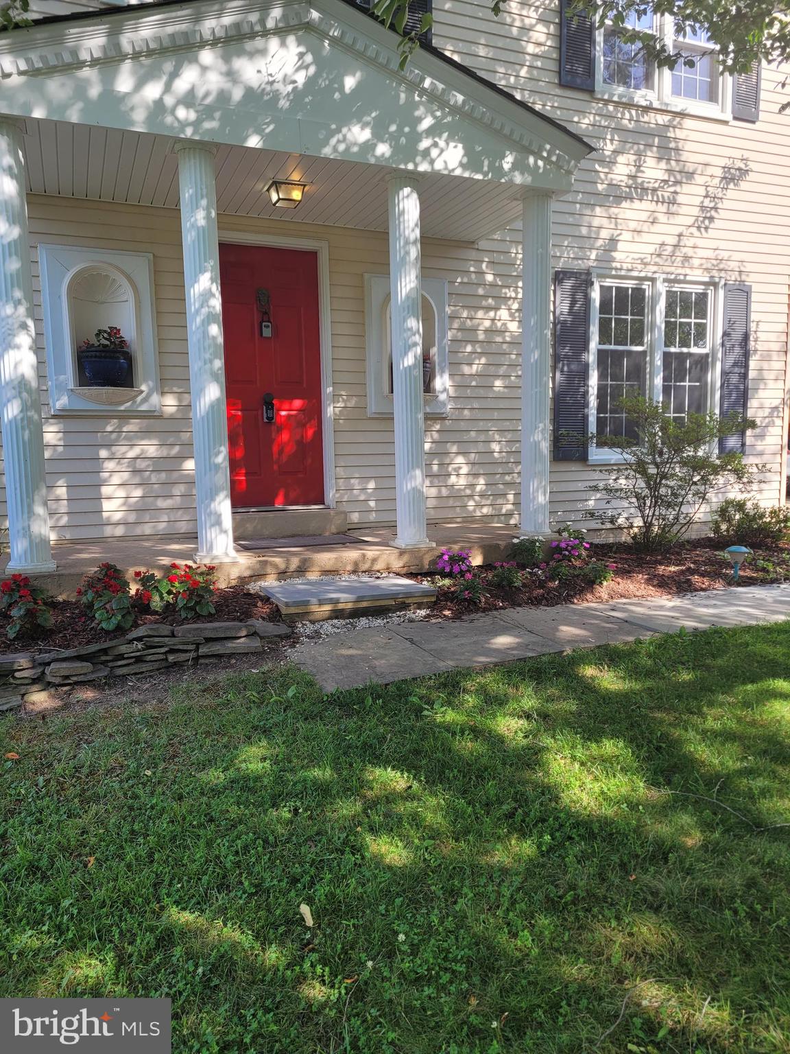 10142 MARSHALL POND ROAD