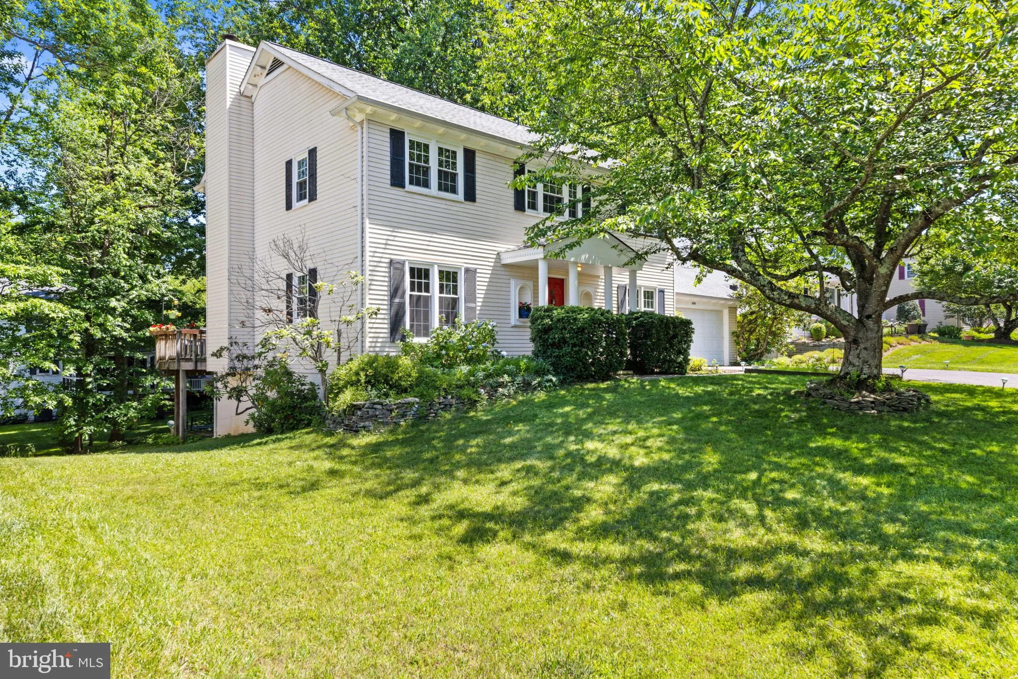 10142 Marshall Pond Road