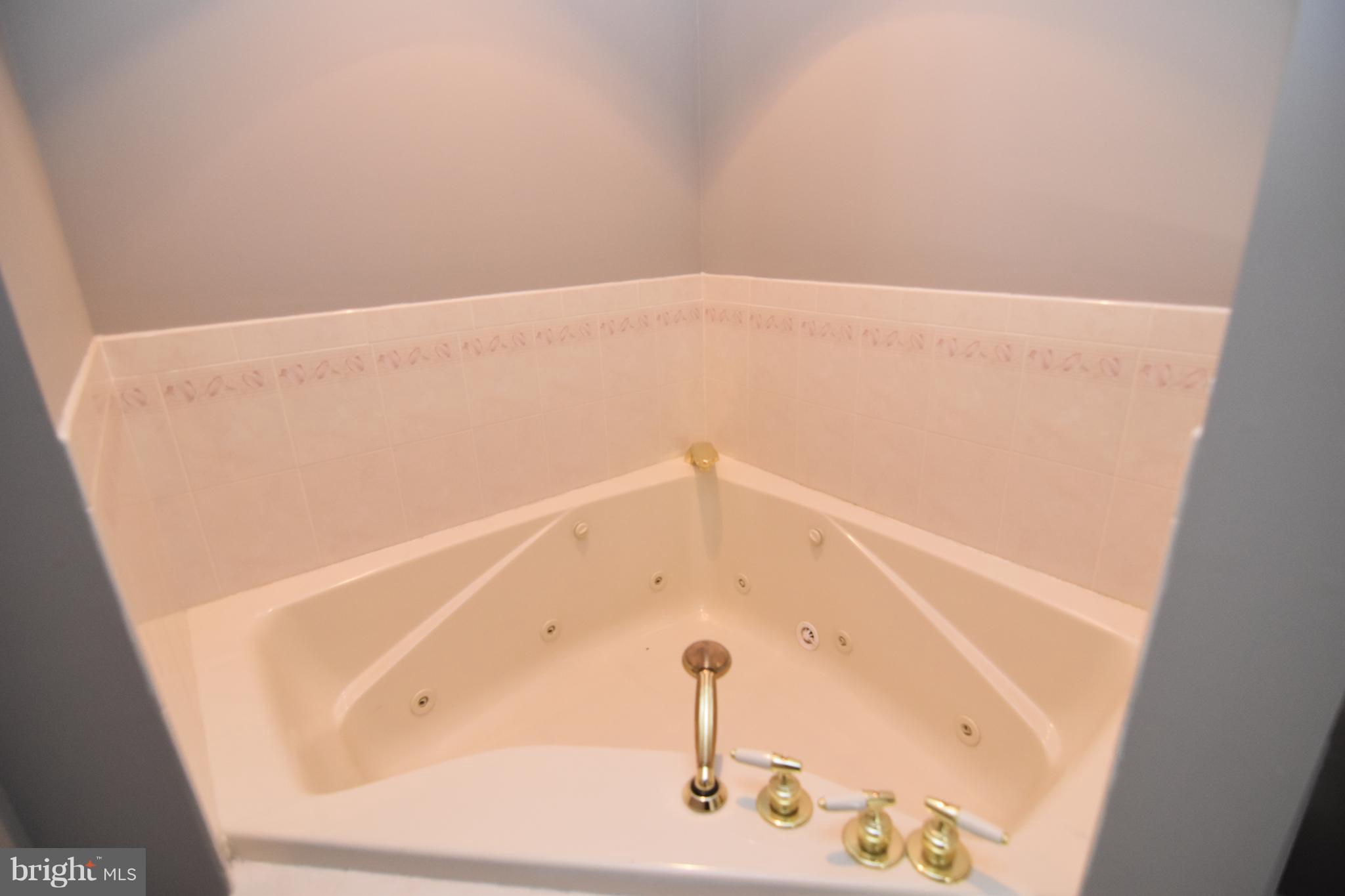 BEAUVUE EAST - Residential