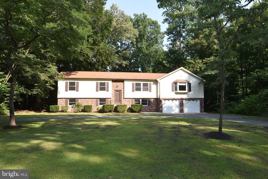 Lovely home with master suite/family room addition.  Features 5 bedrooms and 4 full baths.  Finished lower level with game room, family room, office and 5th bedroom, 4th bath.  Updates include new kitchen in 2013 including granite counters, roof in 2010, HVAC system replaced in 2016 with gas heat.  24X30 garage with work  bench area and cabinets.  Freshly painted.  Fenced backyard.