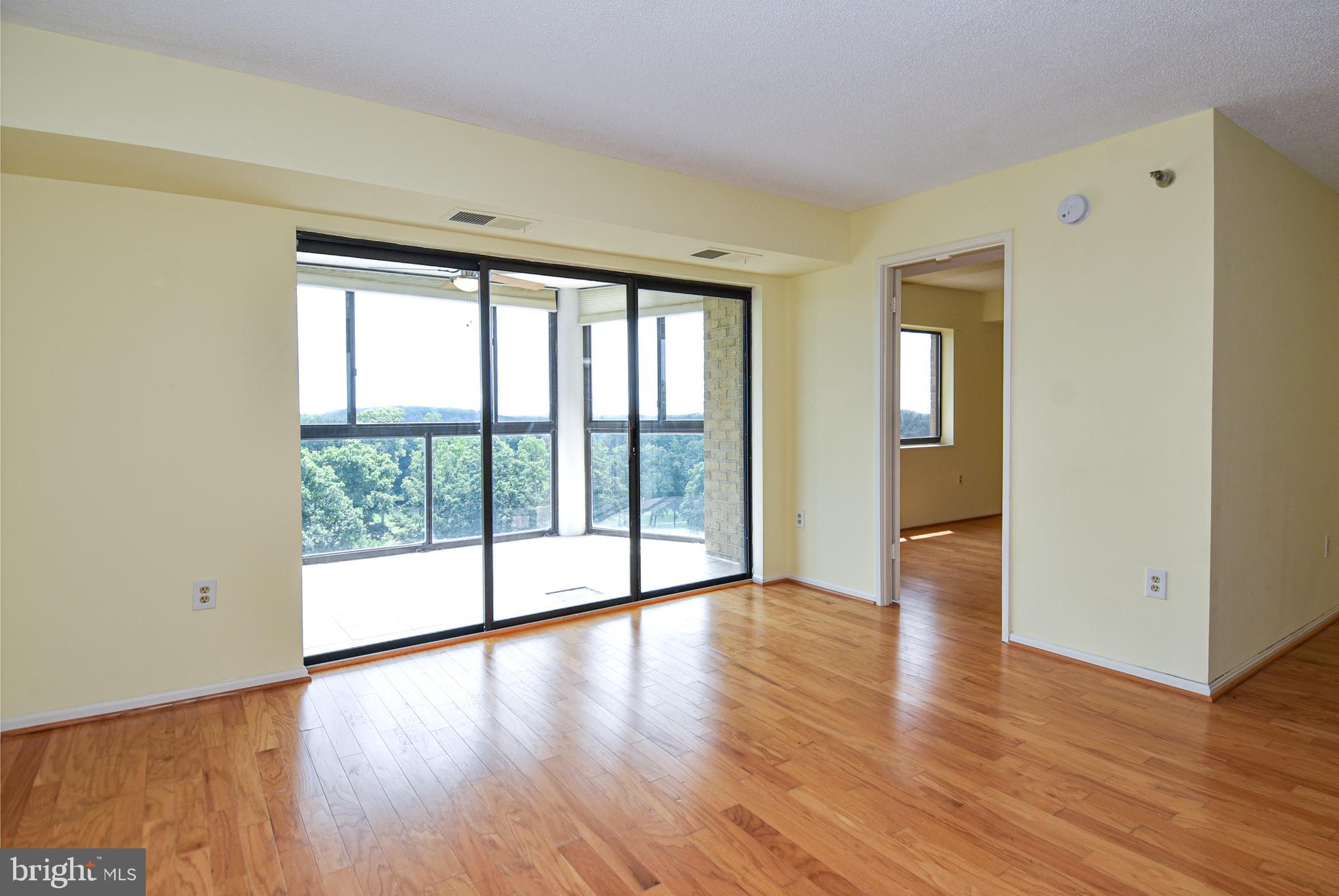 LEISURE WORLD - Residential