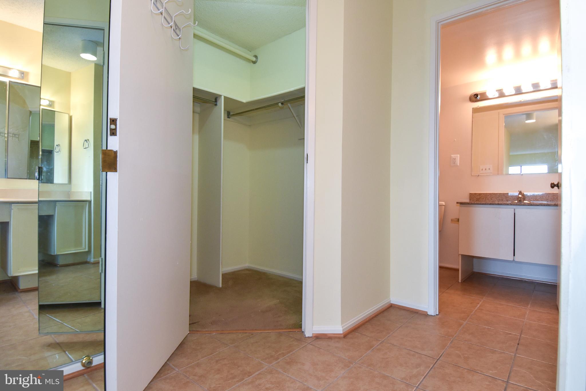 LEISURE WORLD - Residential