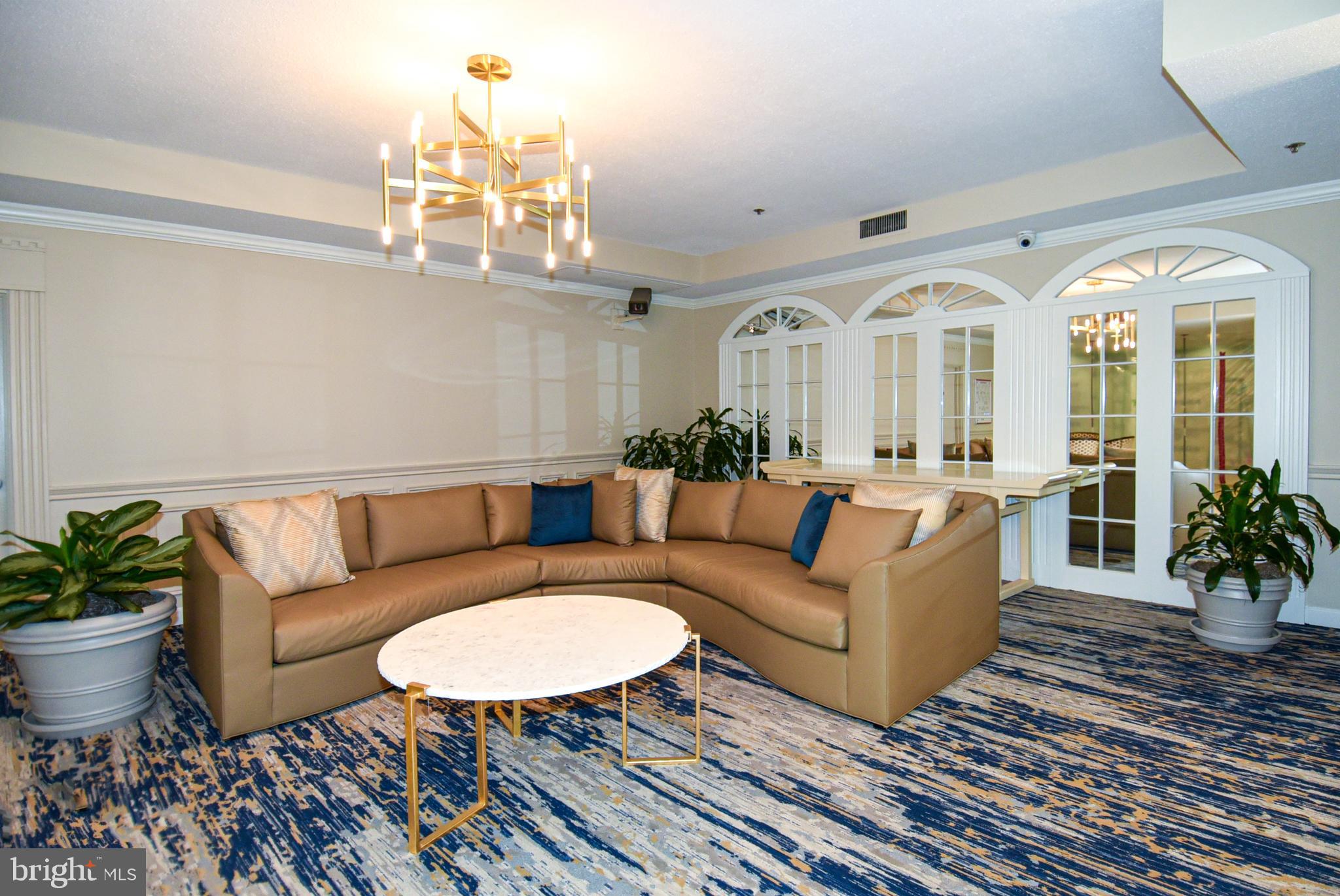 LEISURE WORLD - Residential