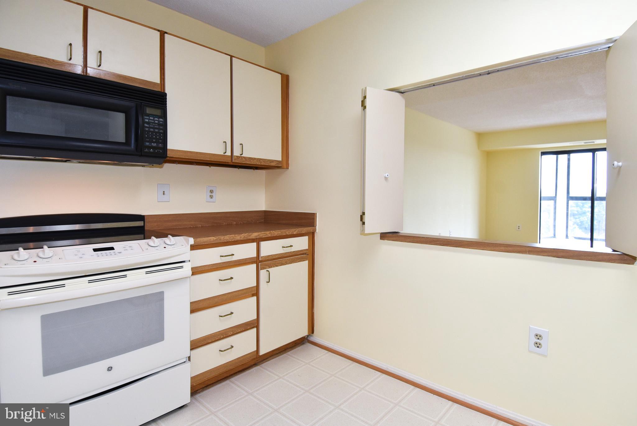 LEISURE WORLD - Residential