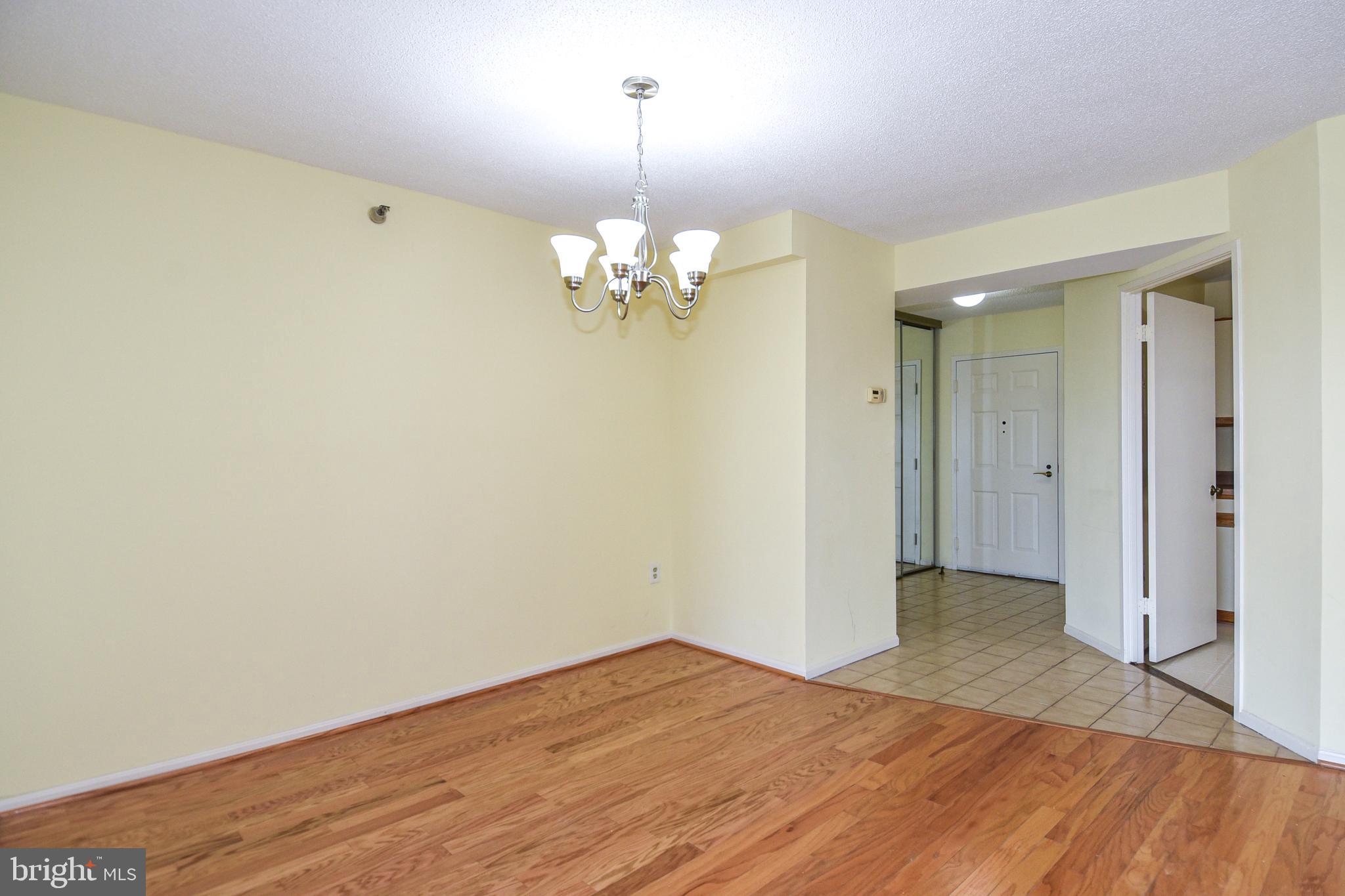 LEISURE WORLD - Residential