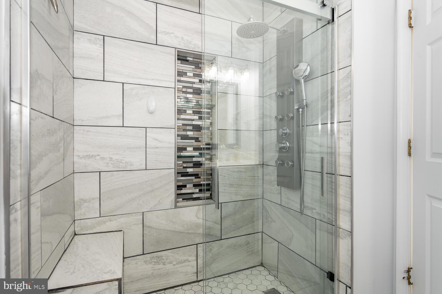 BAY CITY - Residential