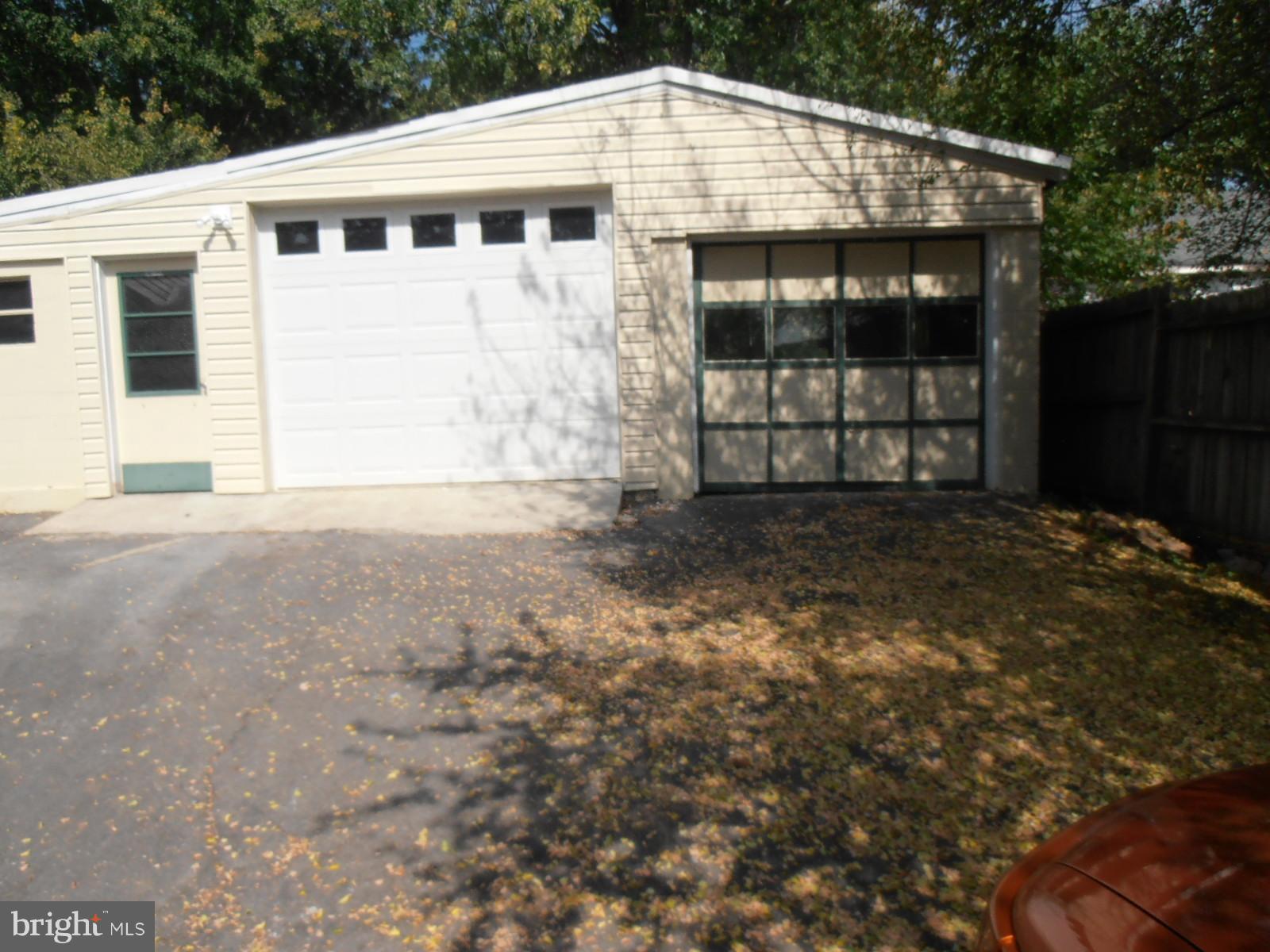SUNNYSIDE - Residential