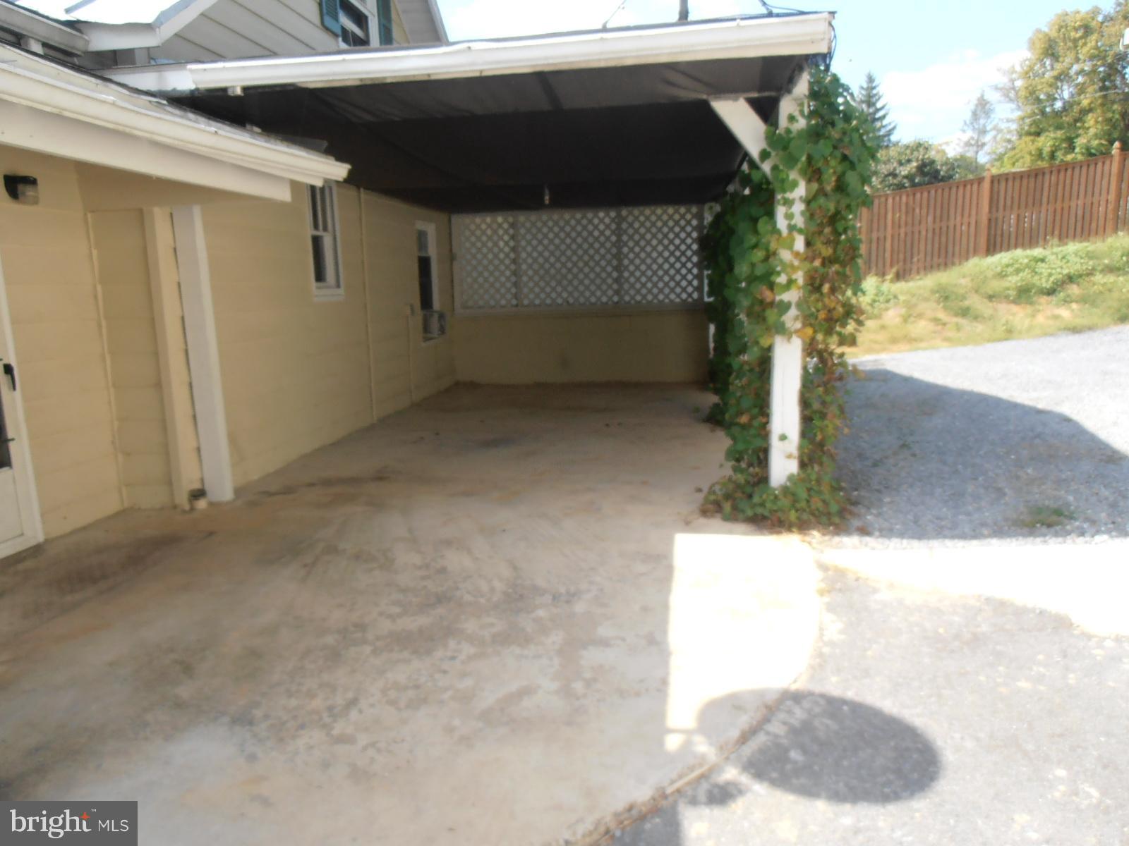 SUNNYSIDE - Residential