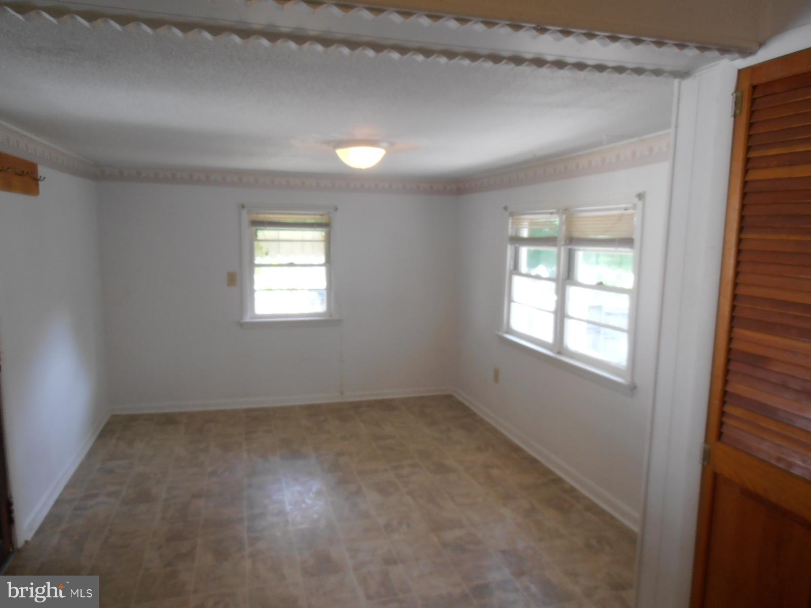 SUNNYSIDE - Residential