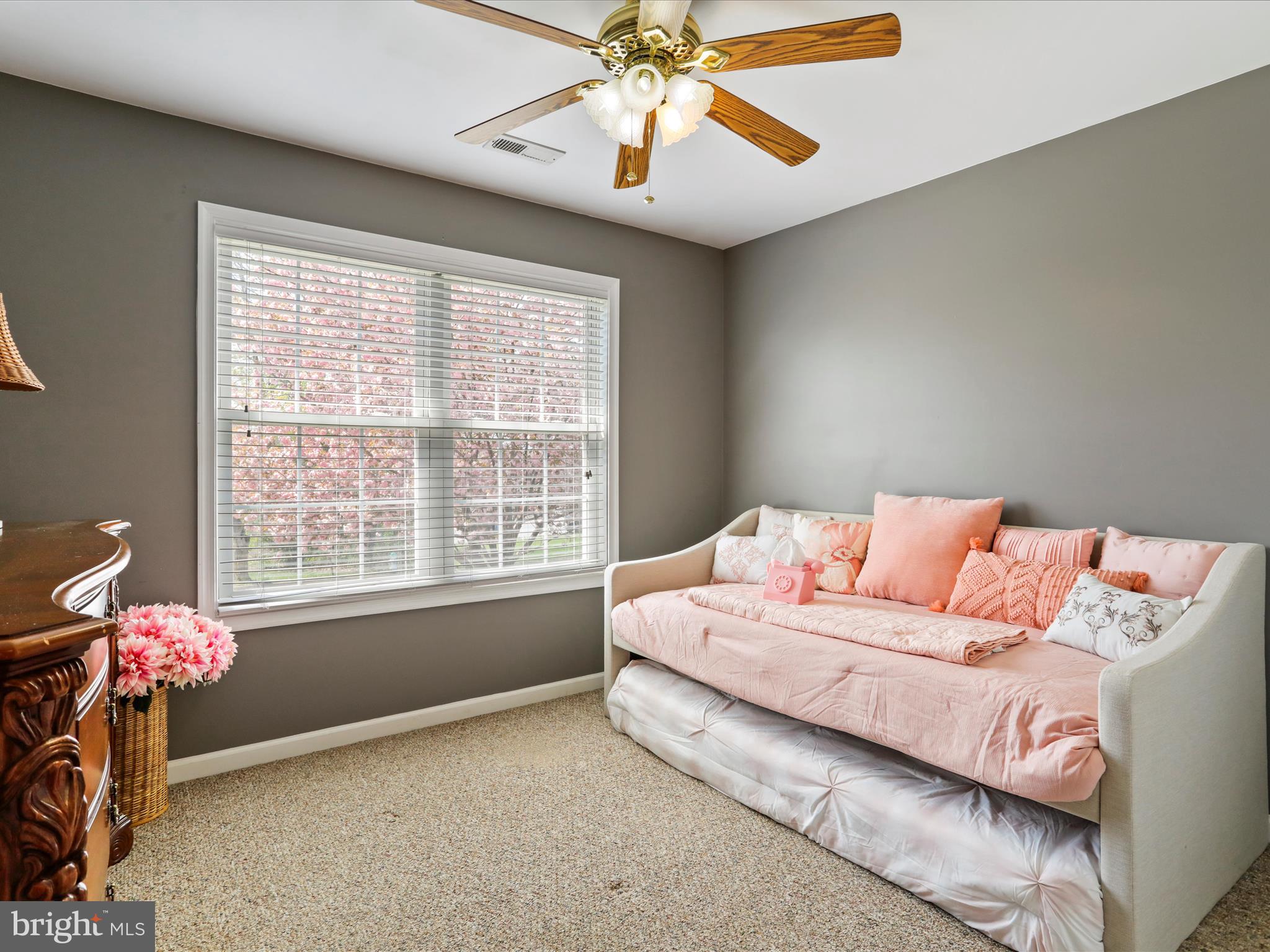 SUBURBAN HEIGHTS - Residential