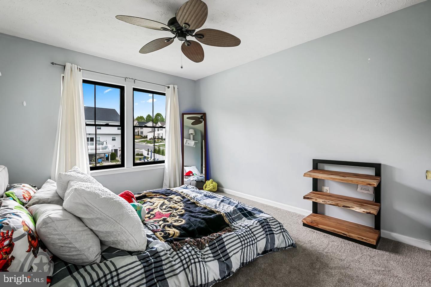 WEST VALLEY OAKS - Residential