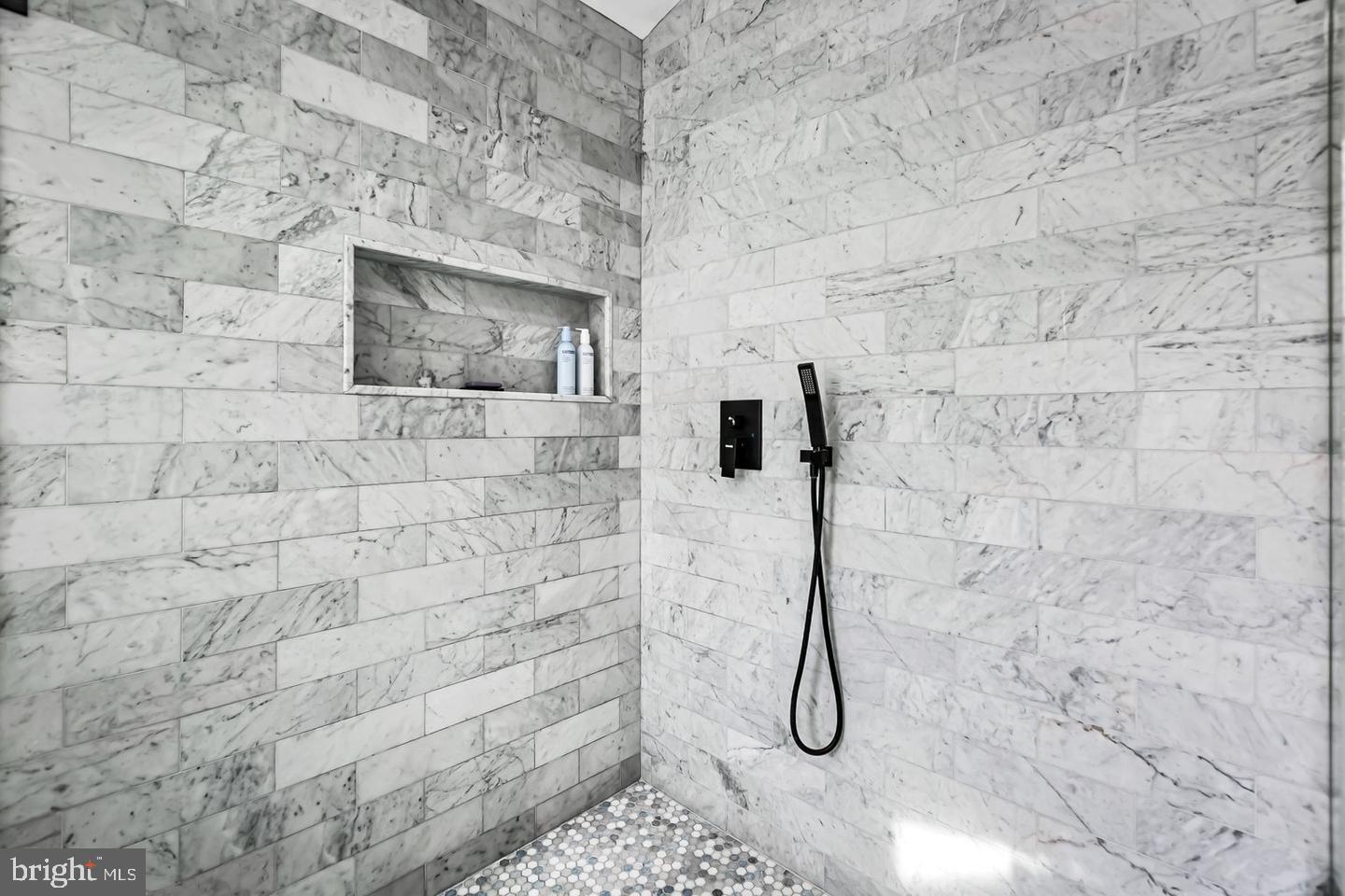 WEST VALLEY OAKS - Residential