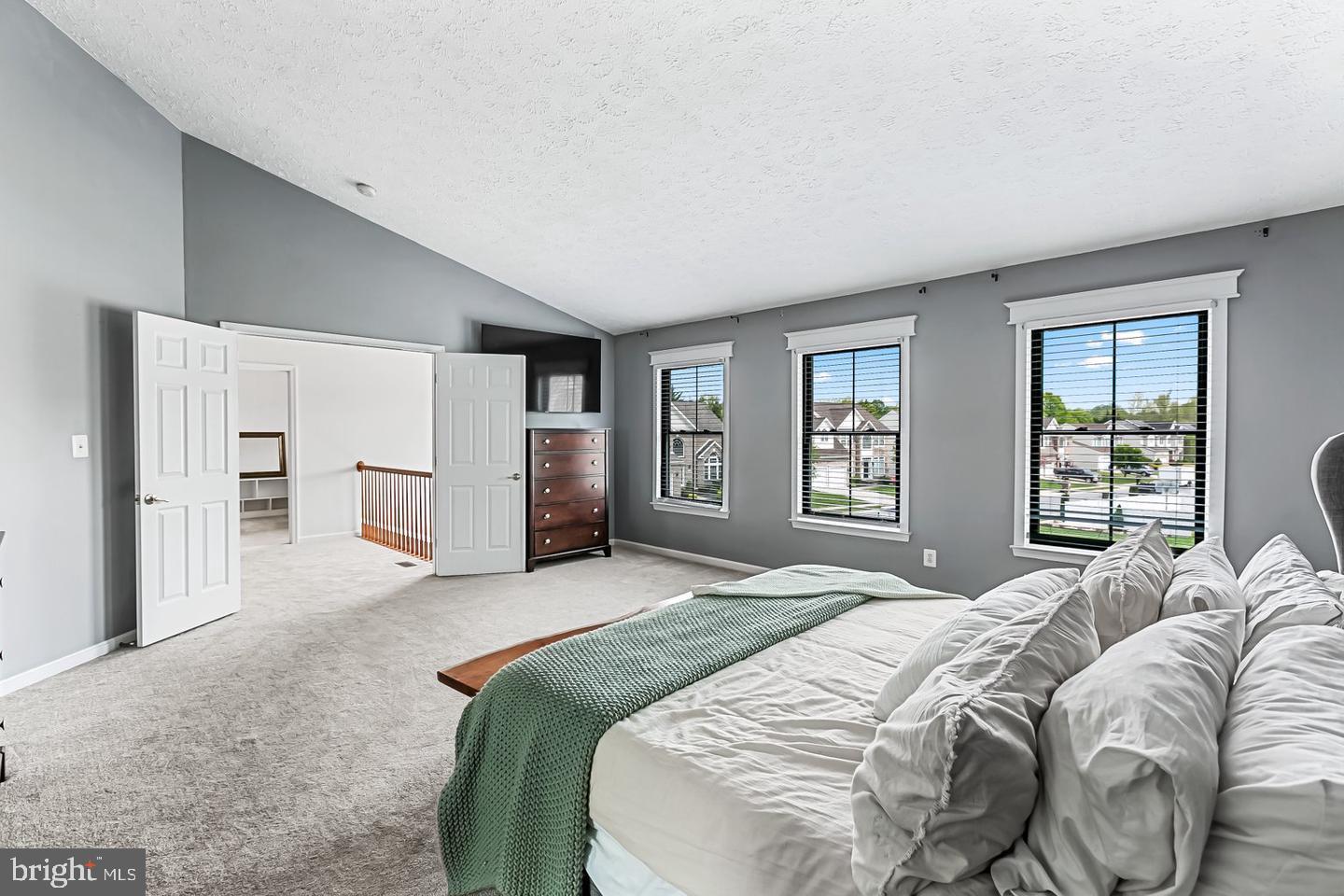 WEST VALLEY OAKS - Residential