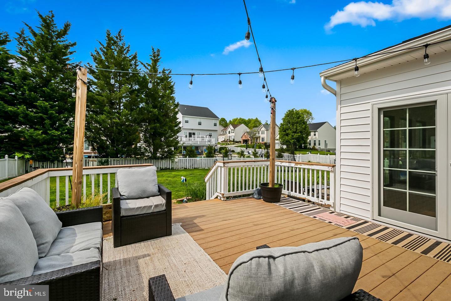 WEST VALLEY OAKS - Residential