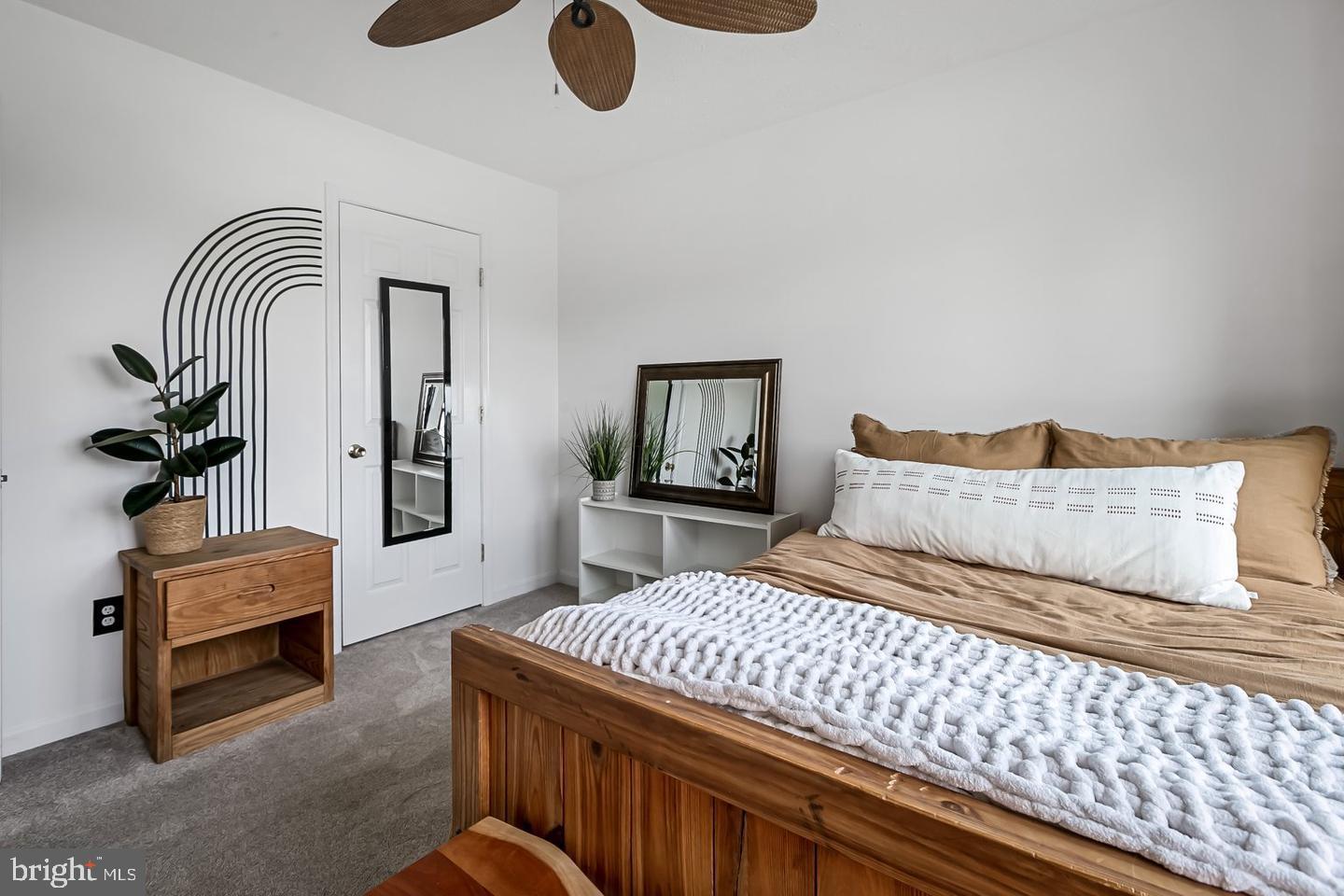 WEST VALLEY OAKS - Residential