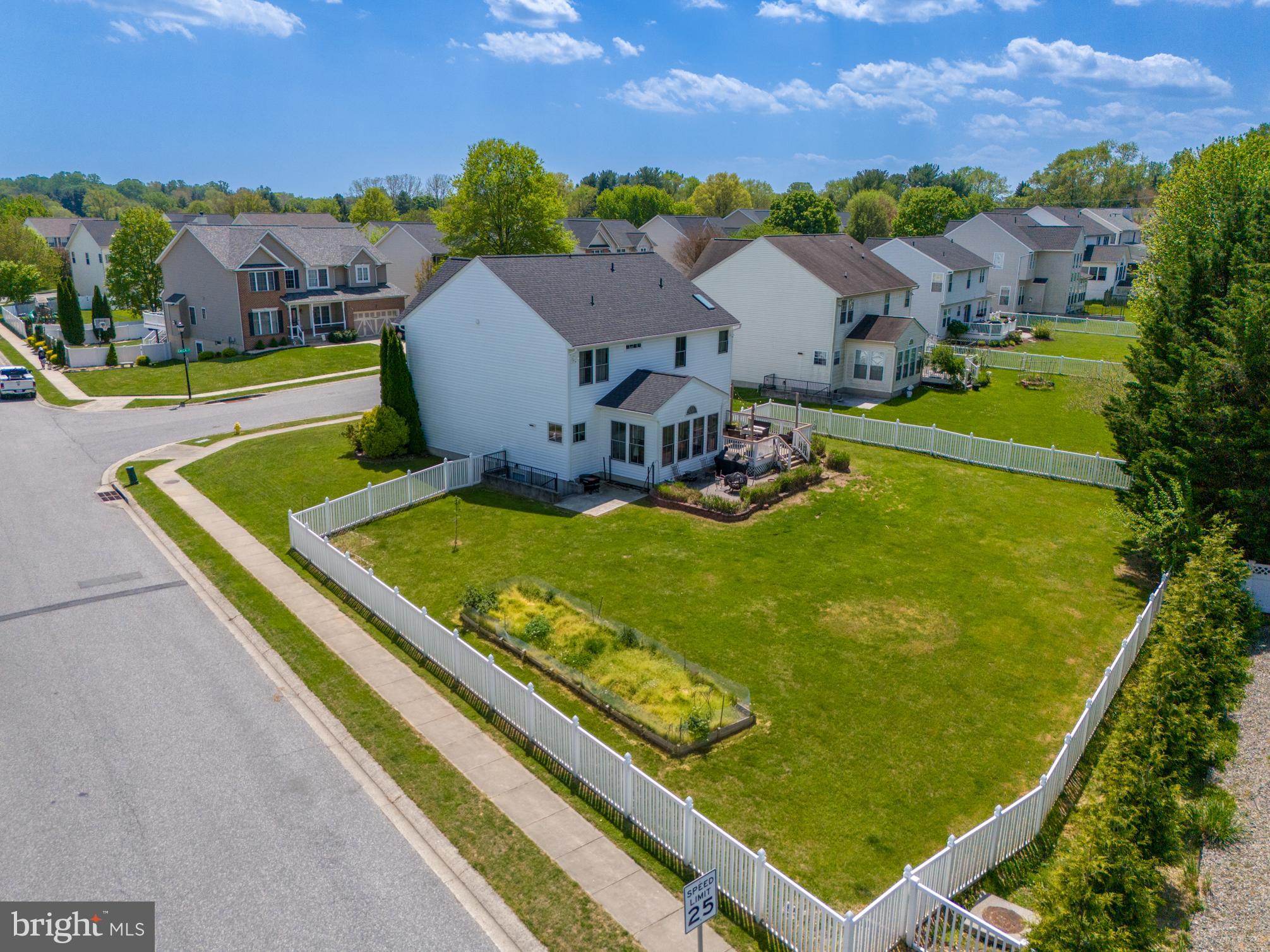 WEST VALLEY OAKS - Residential