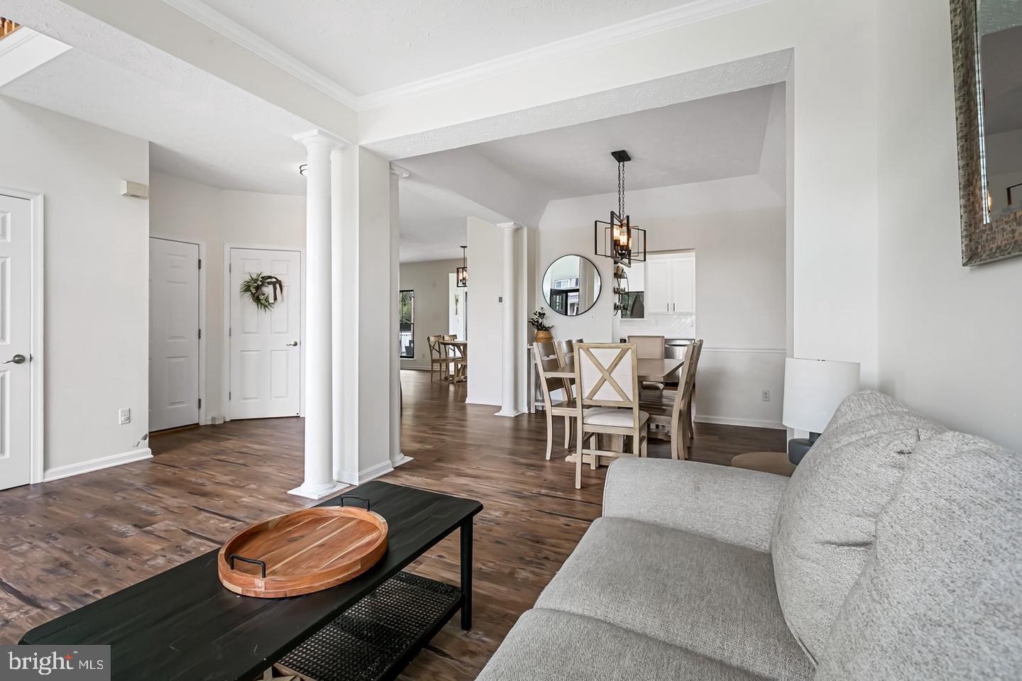 WEST VALLEY OAKS - Residential