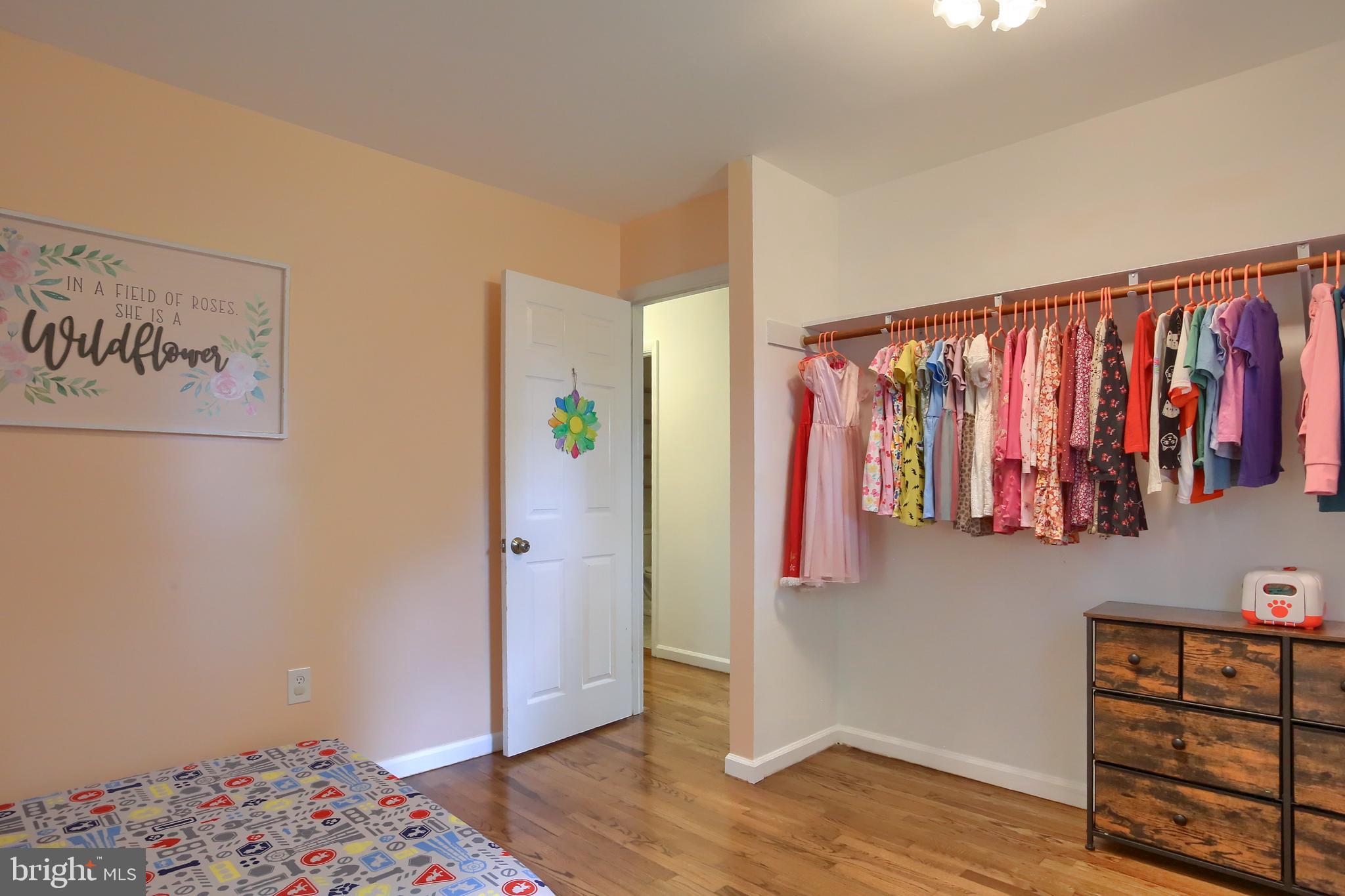 RIVERVIEW WEST - Residential