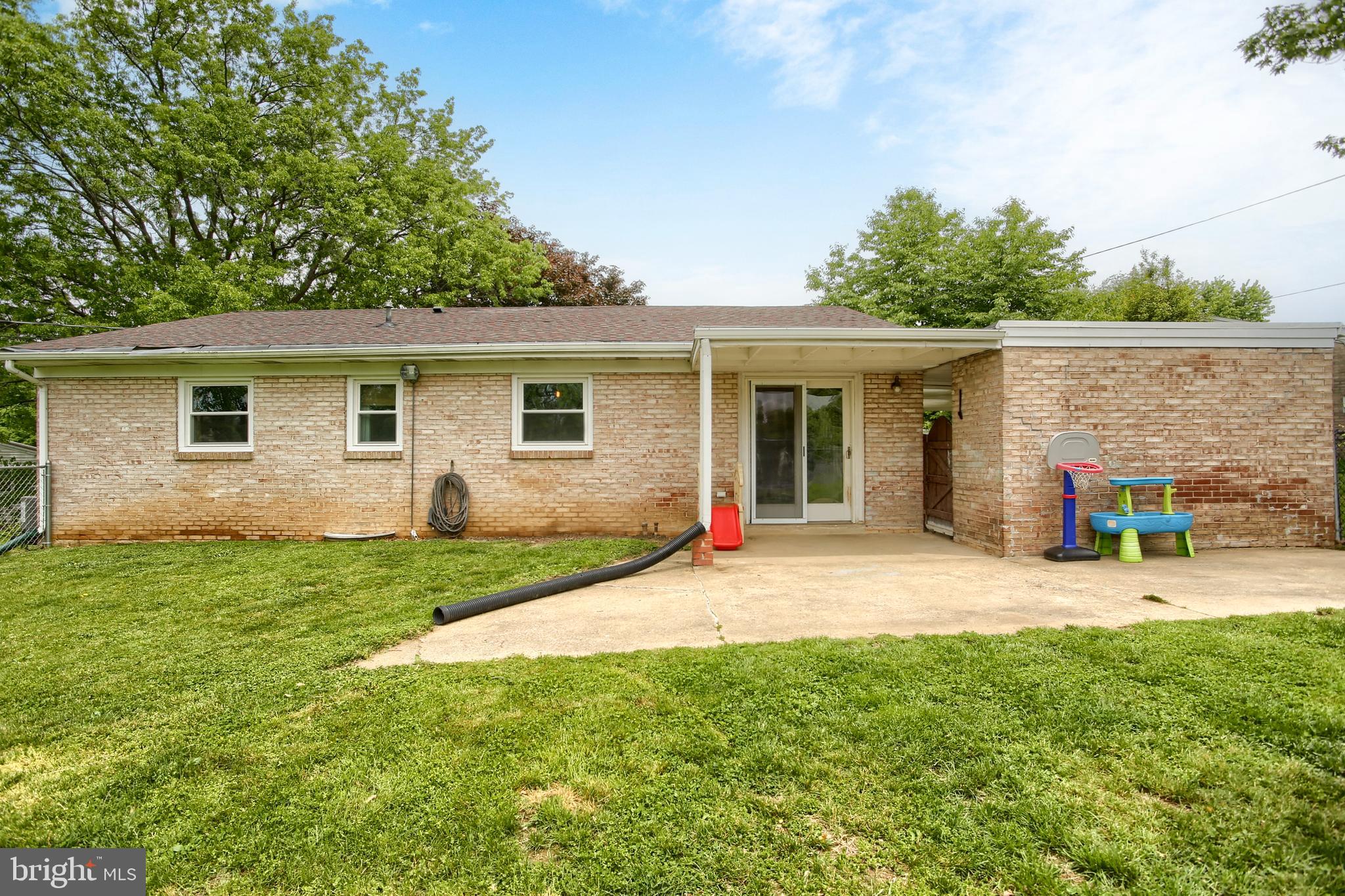 RIVERVIEW WEST - Residential