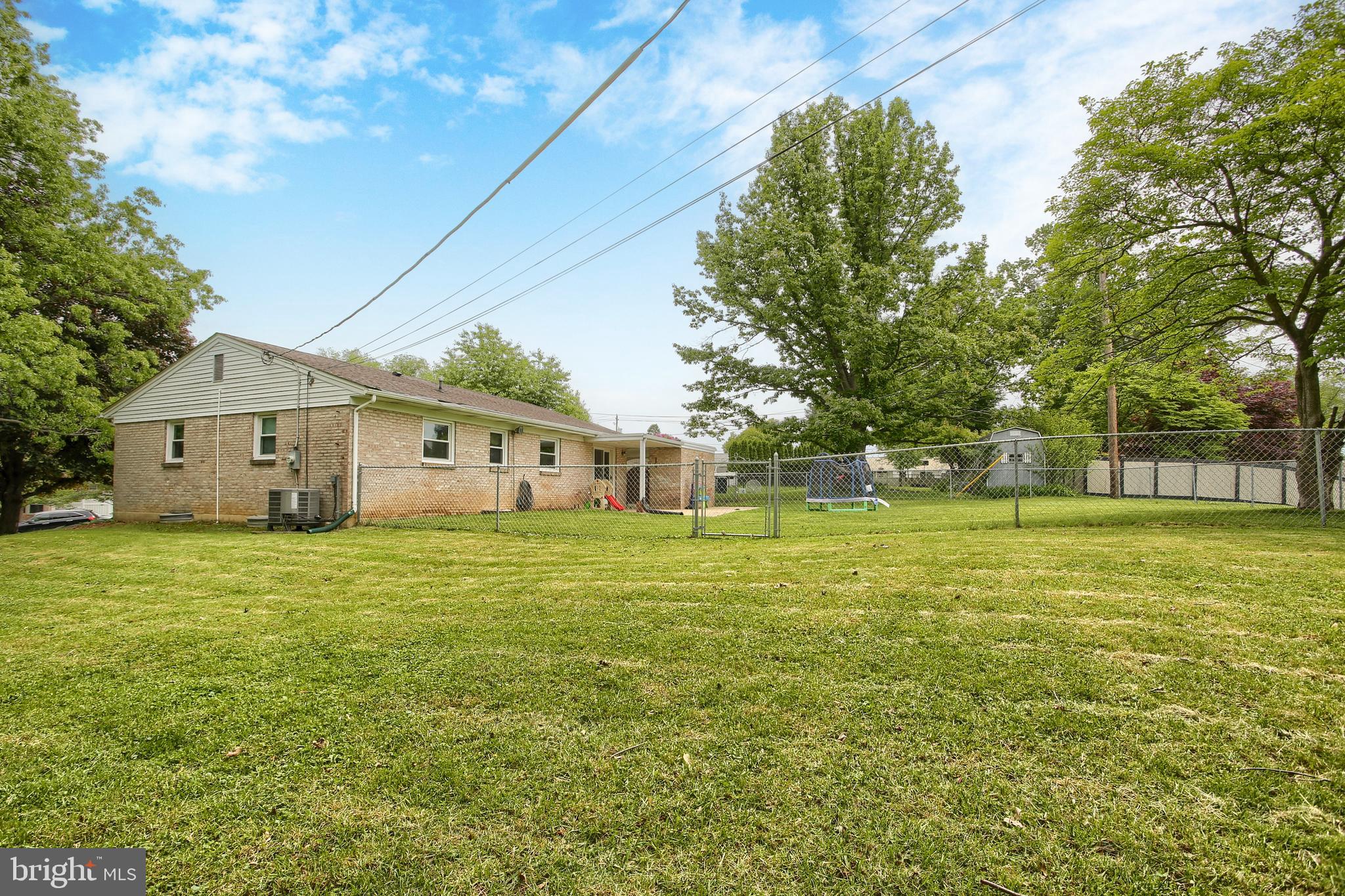 RIVERVIEW WEST - Residential