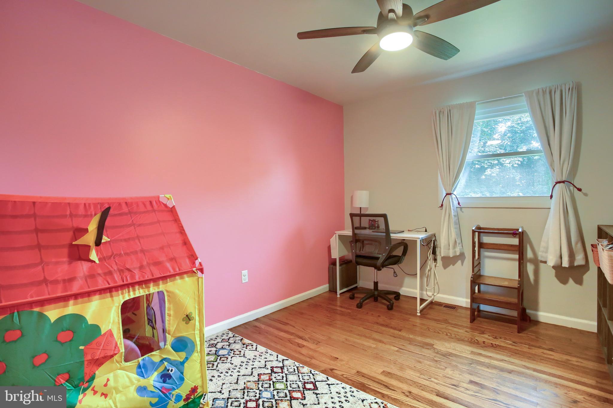 RIVERVIEW WEST - Residential
