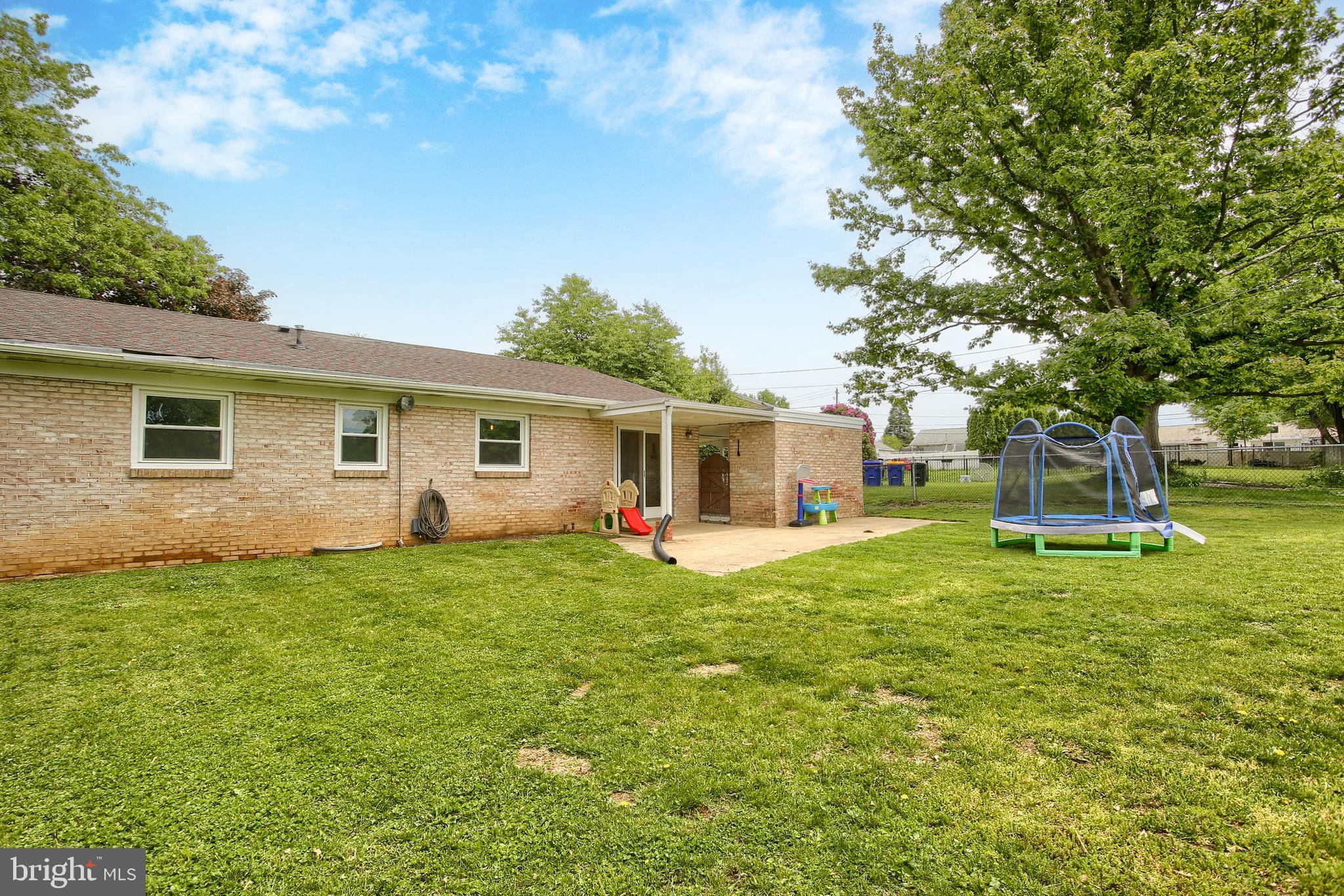 RIVERVIEW WEST - Residential
