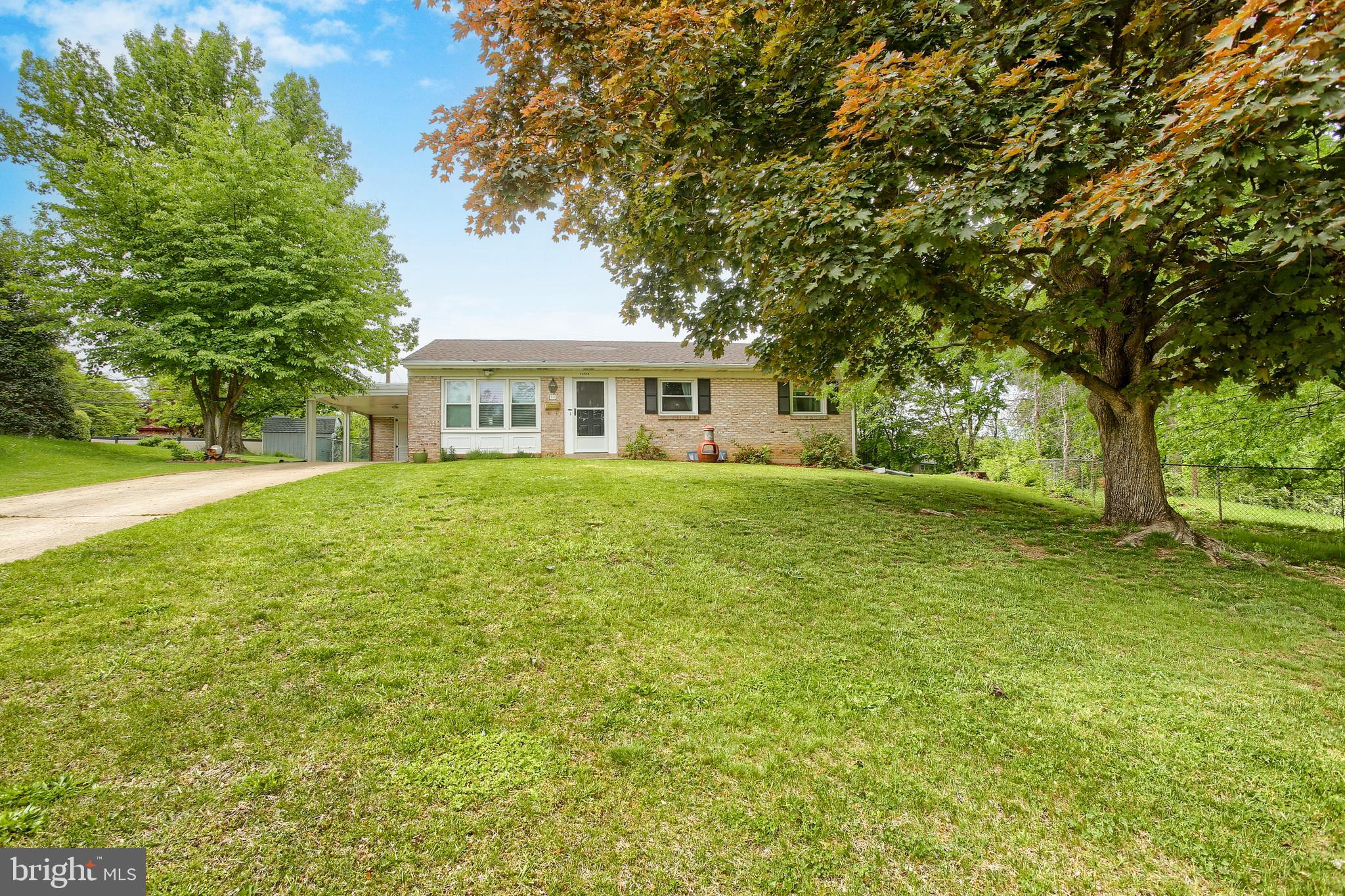 RIVERVIEW WEST - Residential