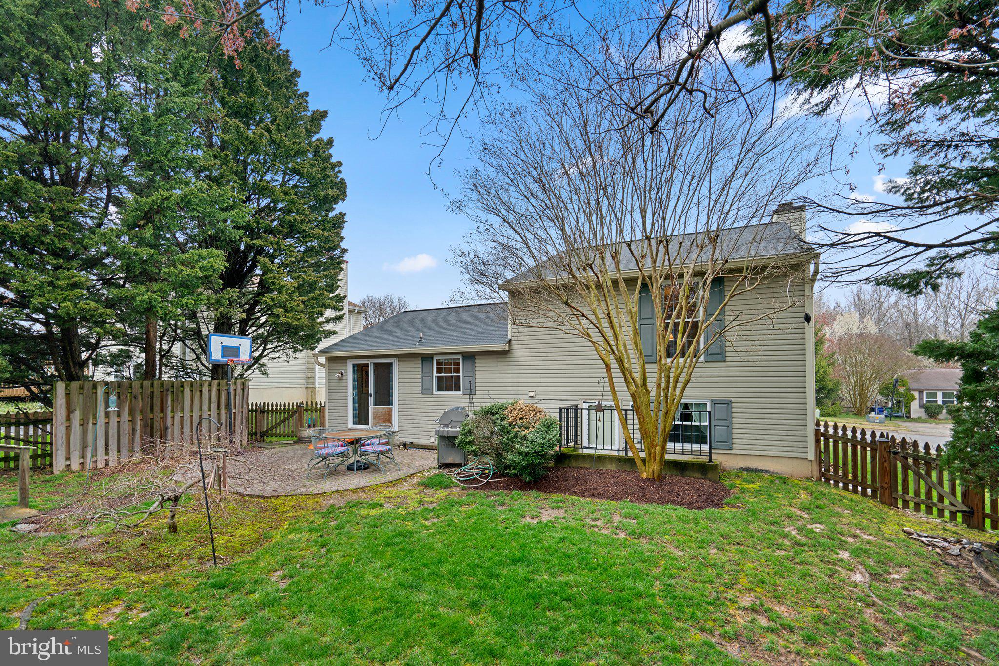 MAYFIELD MANOR - Residential