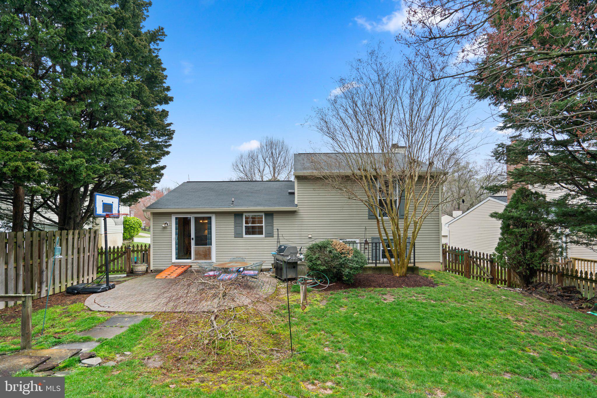 MAYFIELD MANOR - Residential