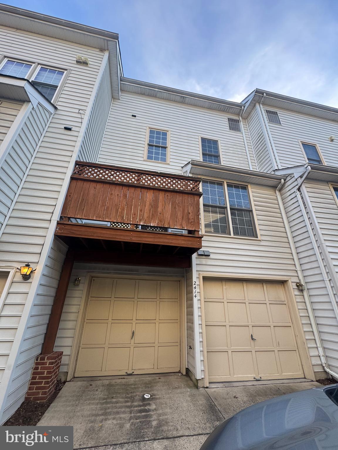 STONEGATE - Residential Lease