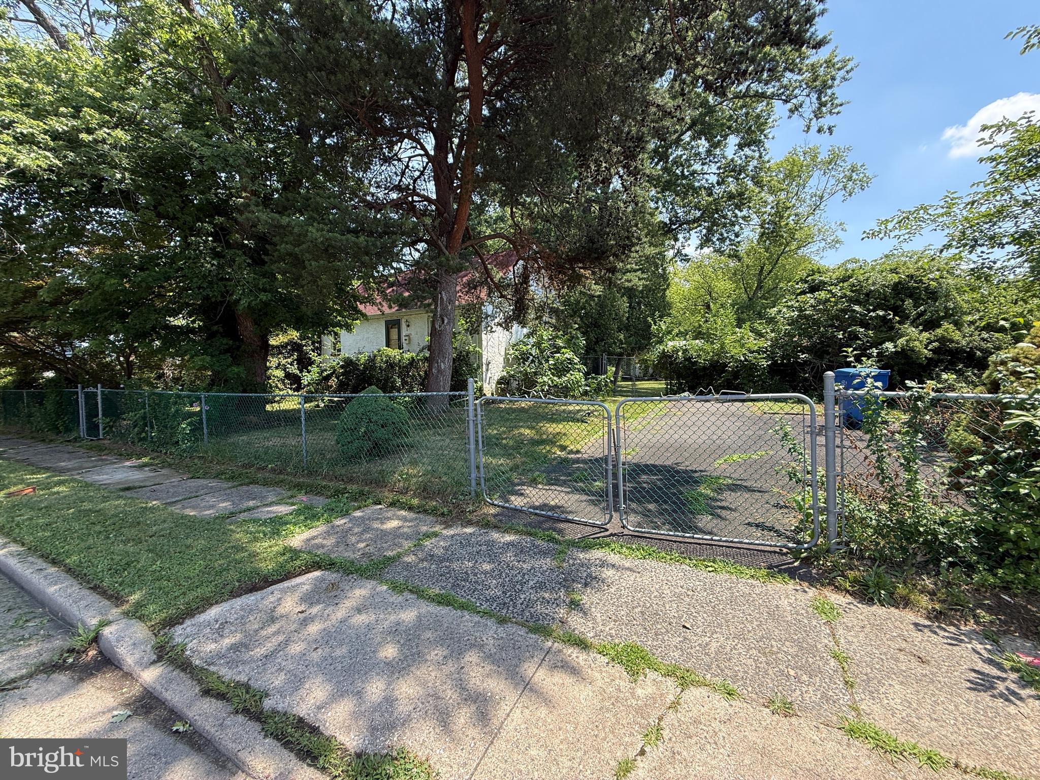 357 LINCOLN AVENUE N