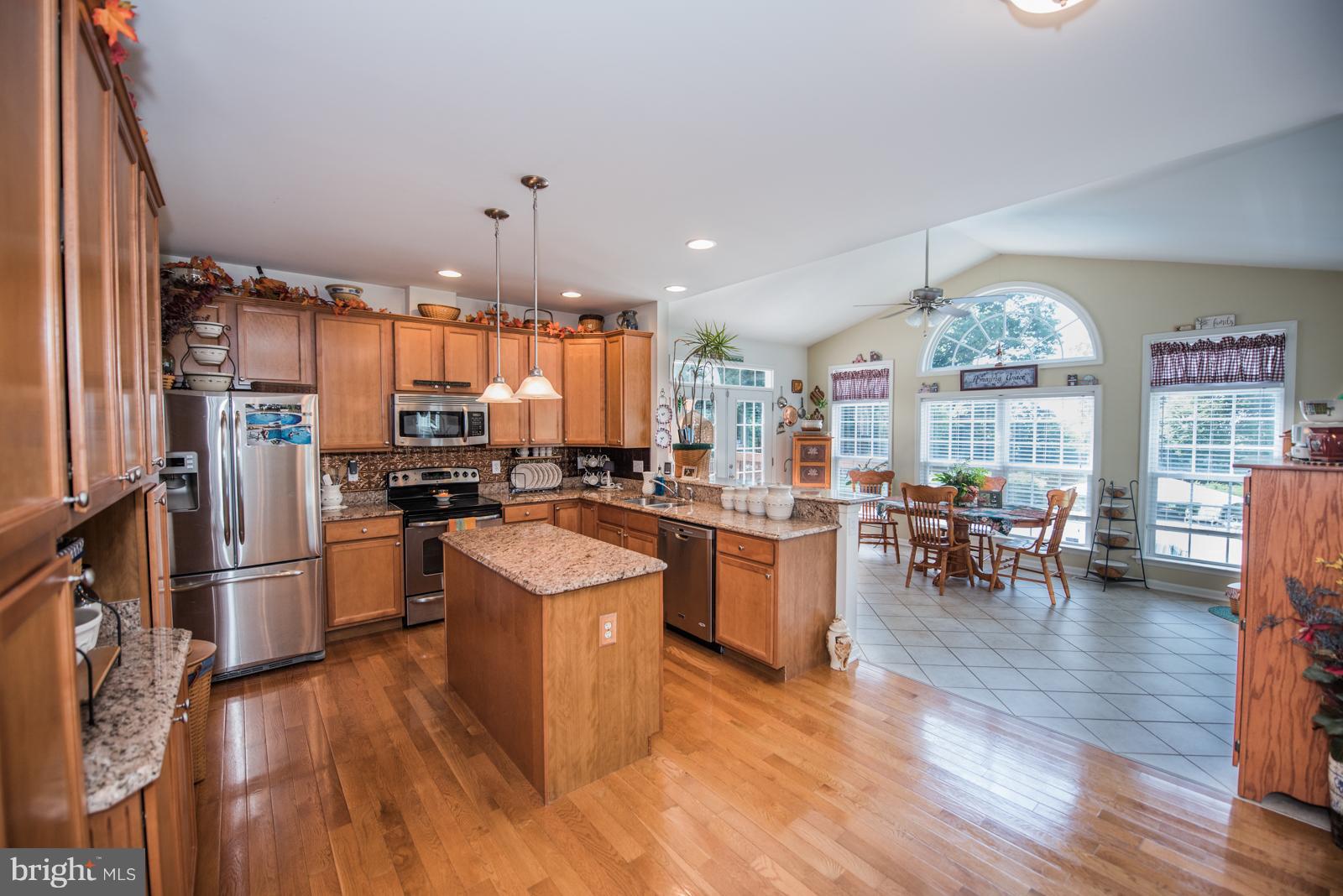 WILLOW RIDGE - Residential