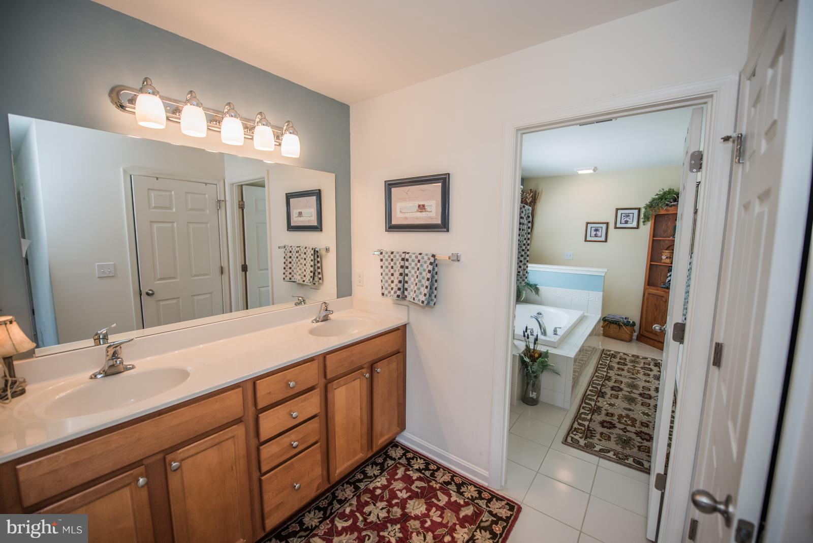 WILLOW RIDGE - Residential