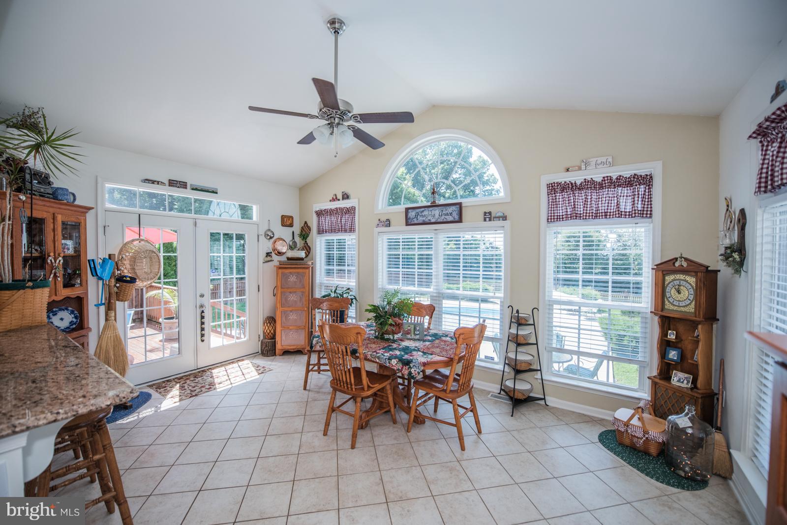 WILLOW RIDGE - Residential