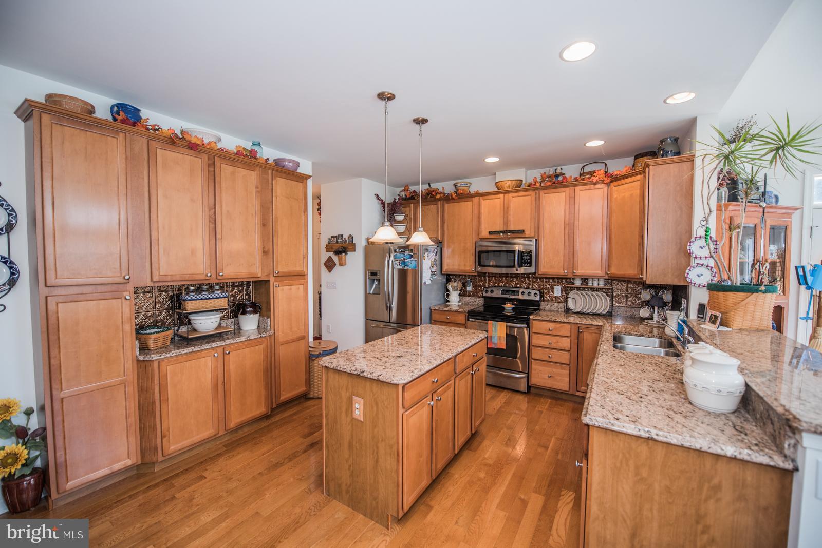 WILLOW RIDGE - Residential