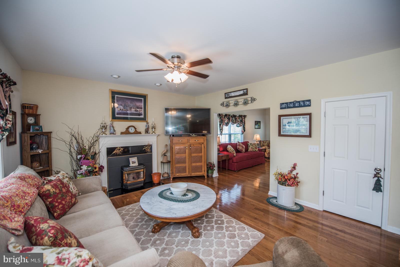 WILLOW RIDGE - Residential