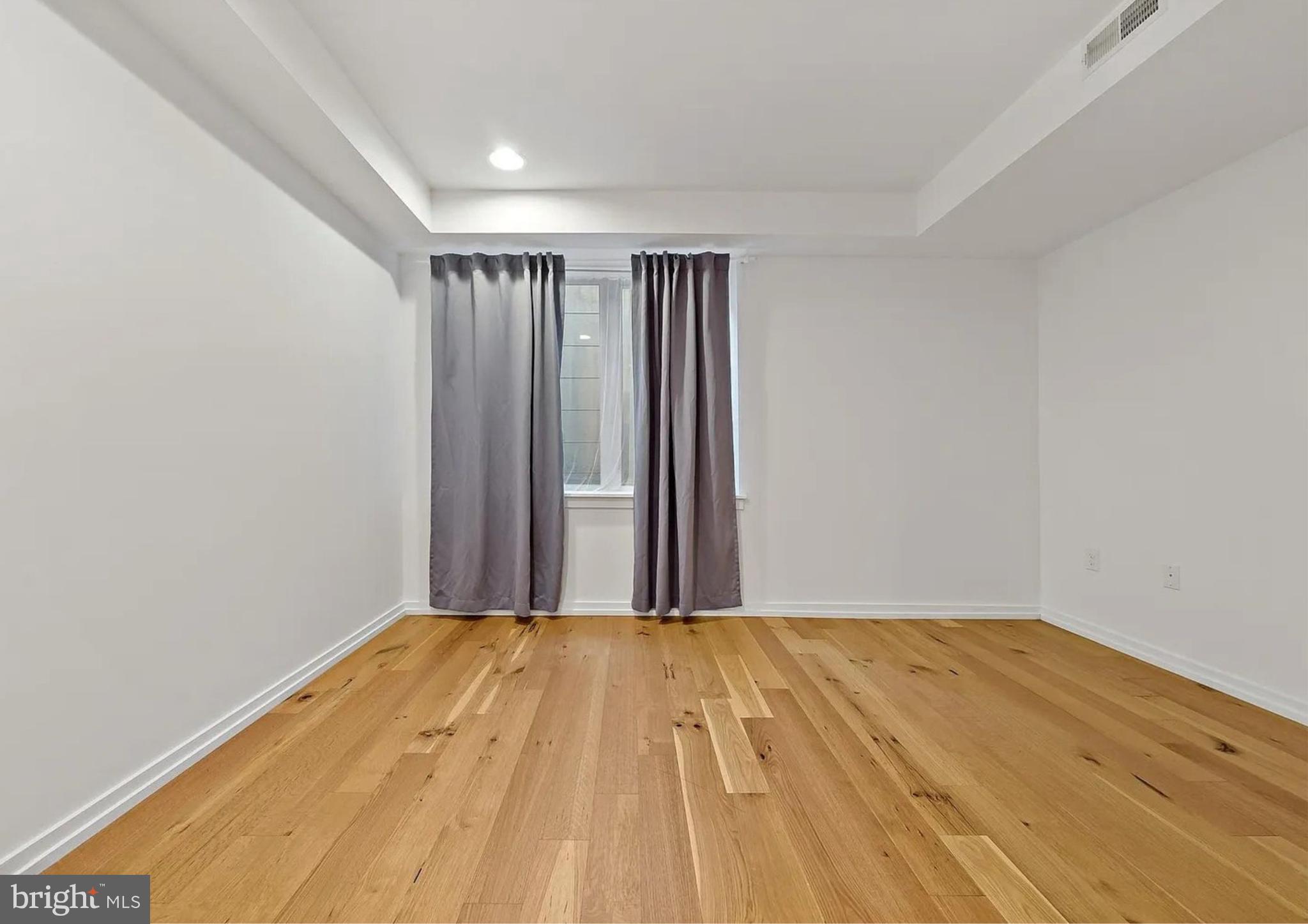 FAIRMOUNT - Residential