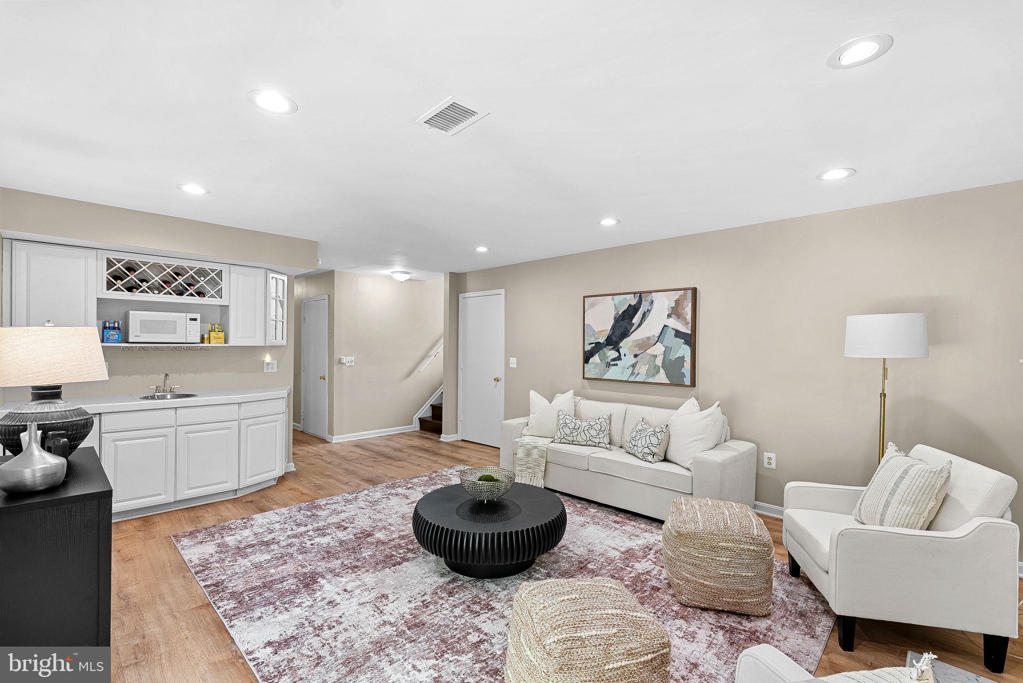 COUNTRYSIDE - Residential