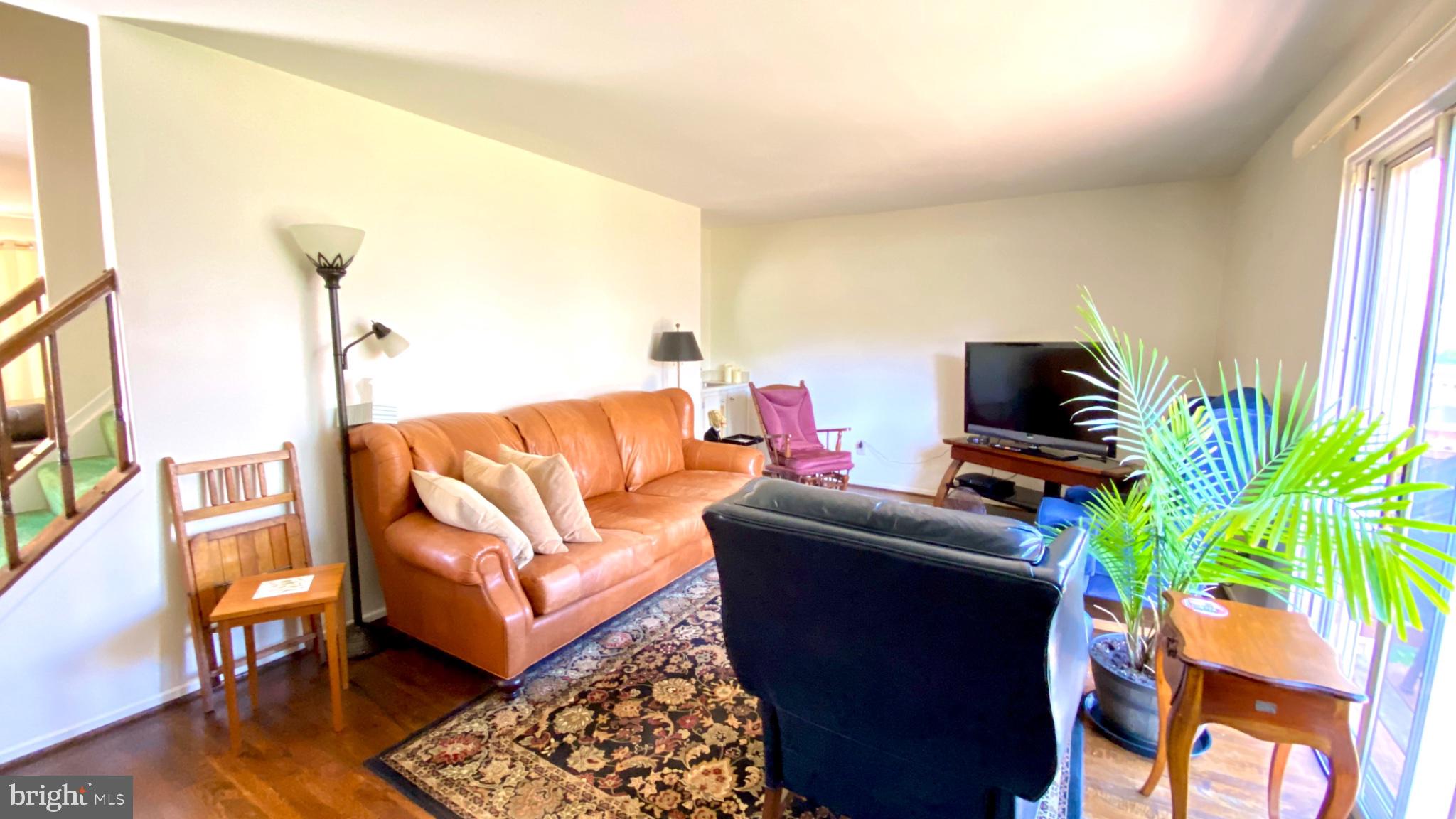 HUNT MEADOW - Residential