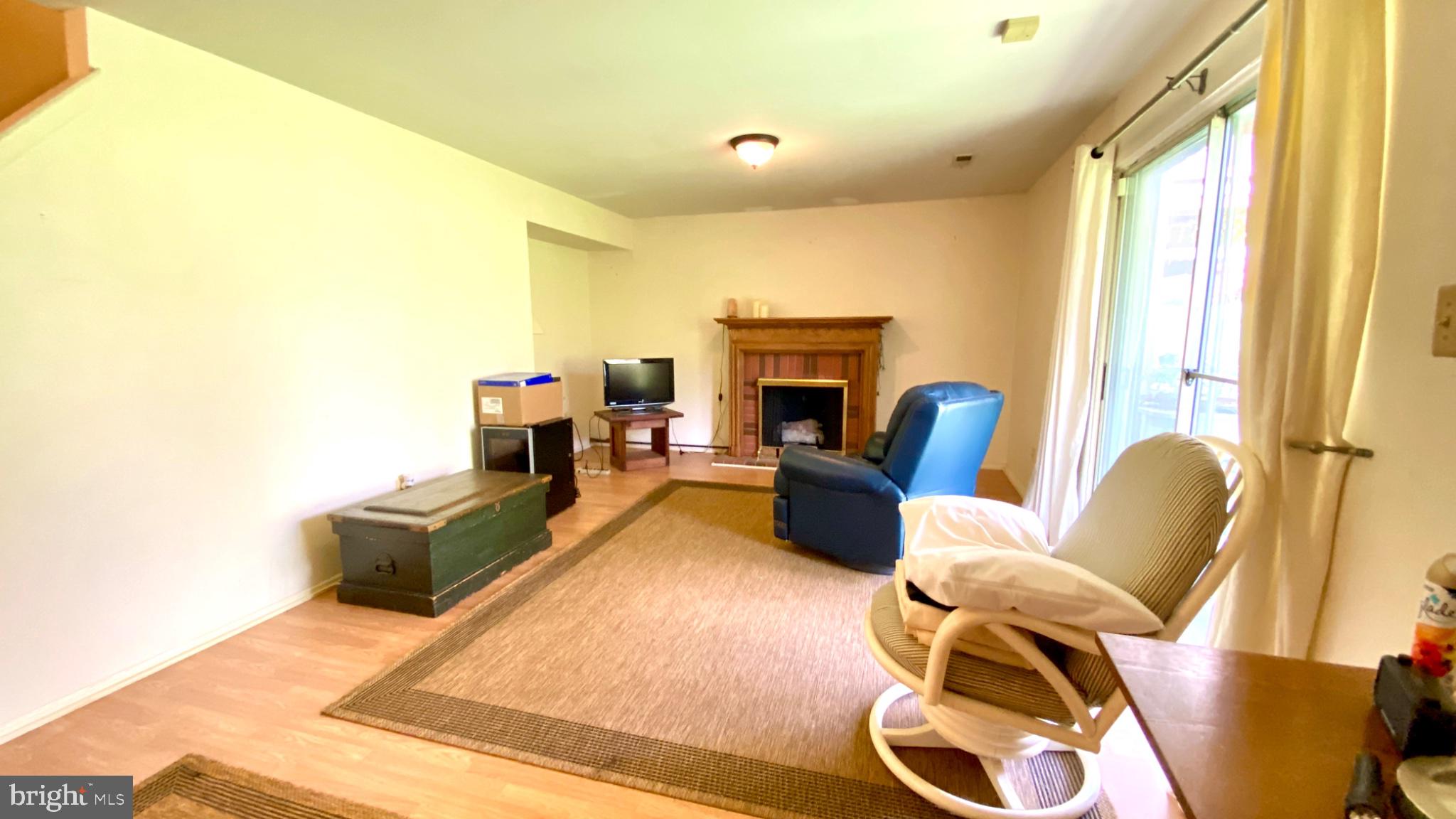 HUNT MEADOW - Residential