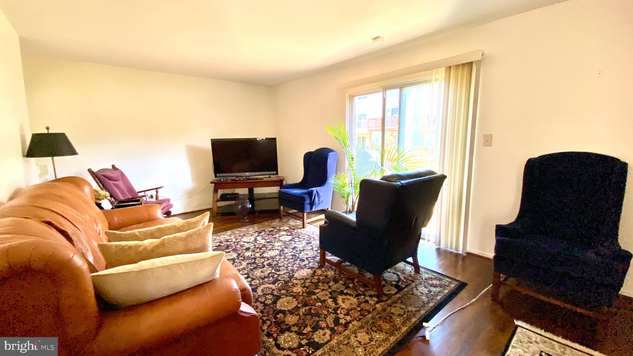 HUNT MEADOW - Residential