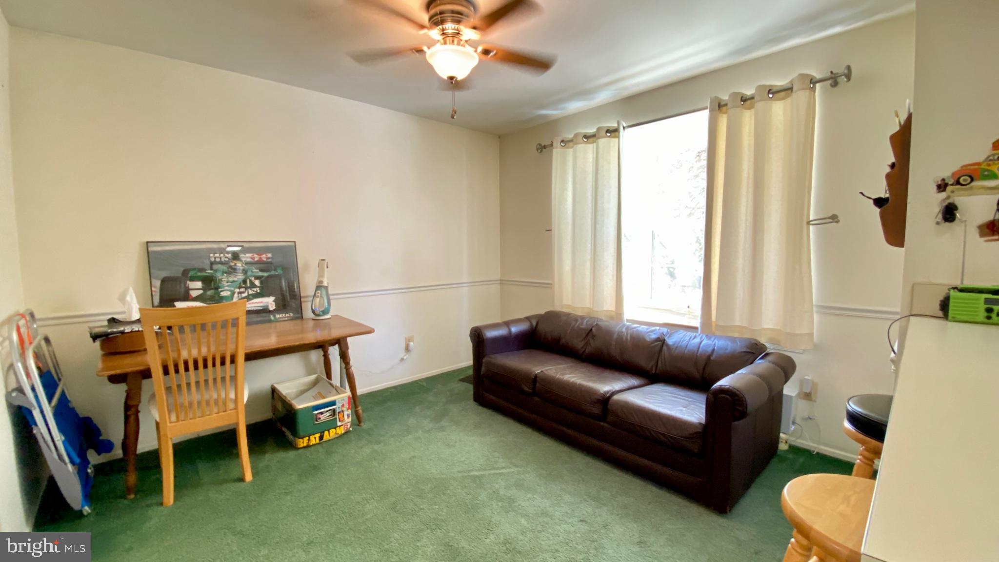 HUNT MEADOW - Residential