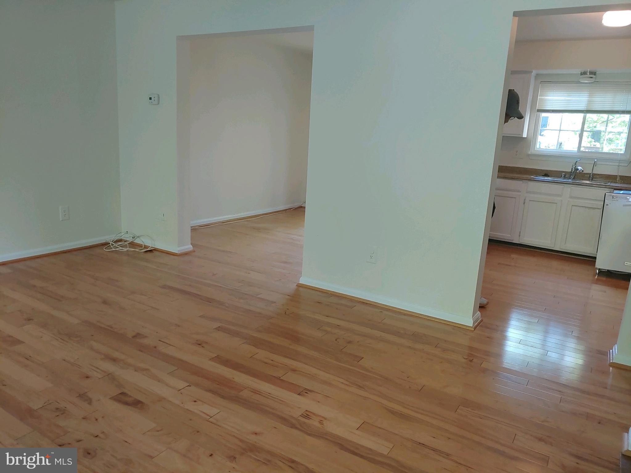 LONDON TOWN WEST - Residential Lease