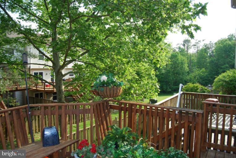 LONDON TOWN WEST - Residential Lease