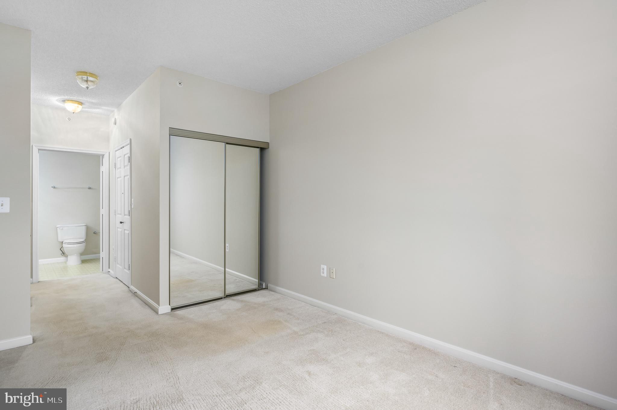 LANSDOWNE WOODS - Residential Lease