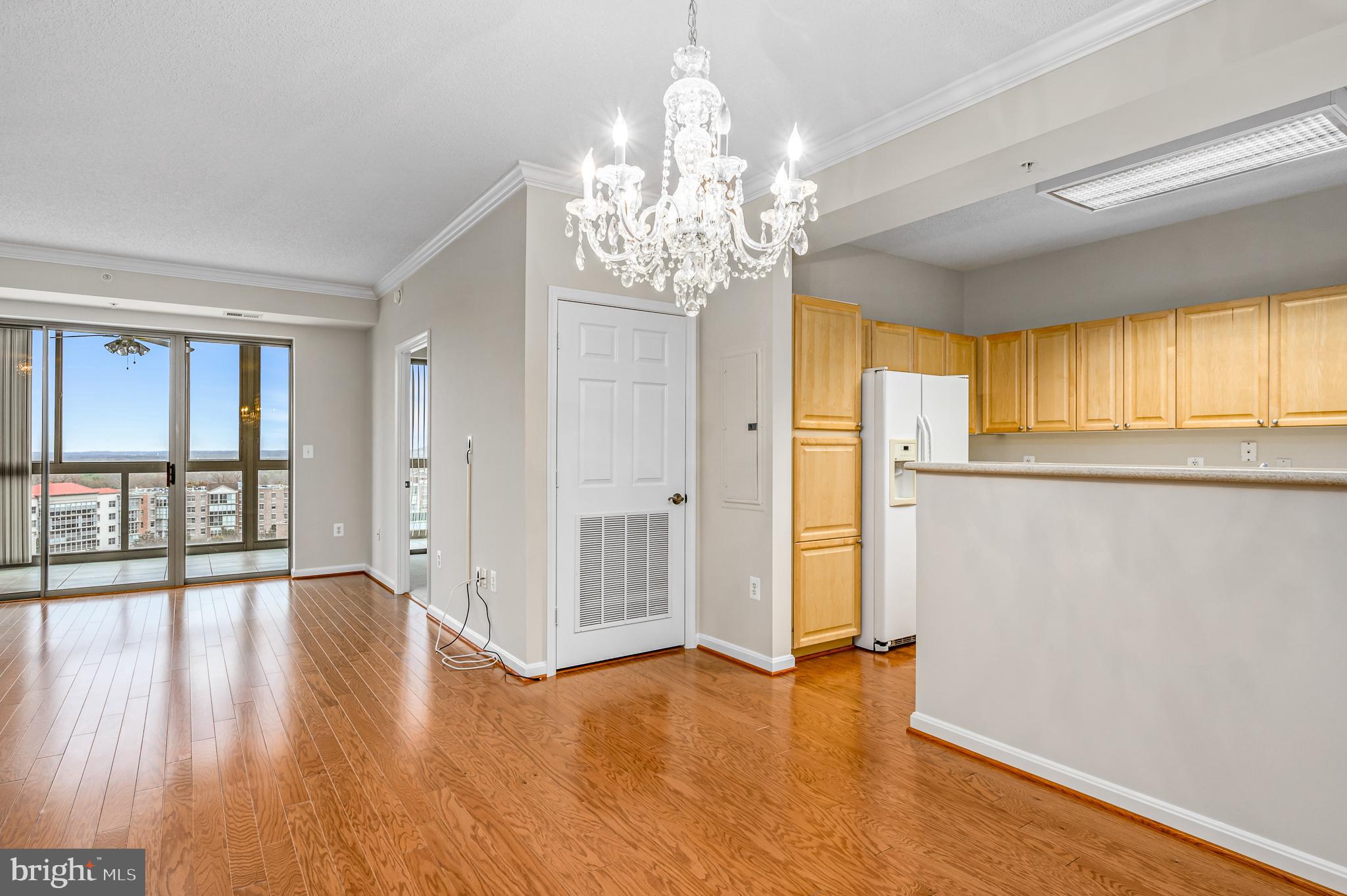 LANSDOWNE WOODS - Residential Lease