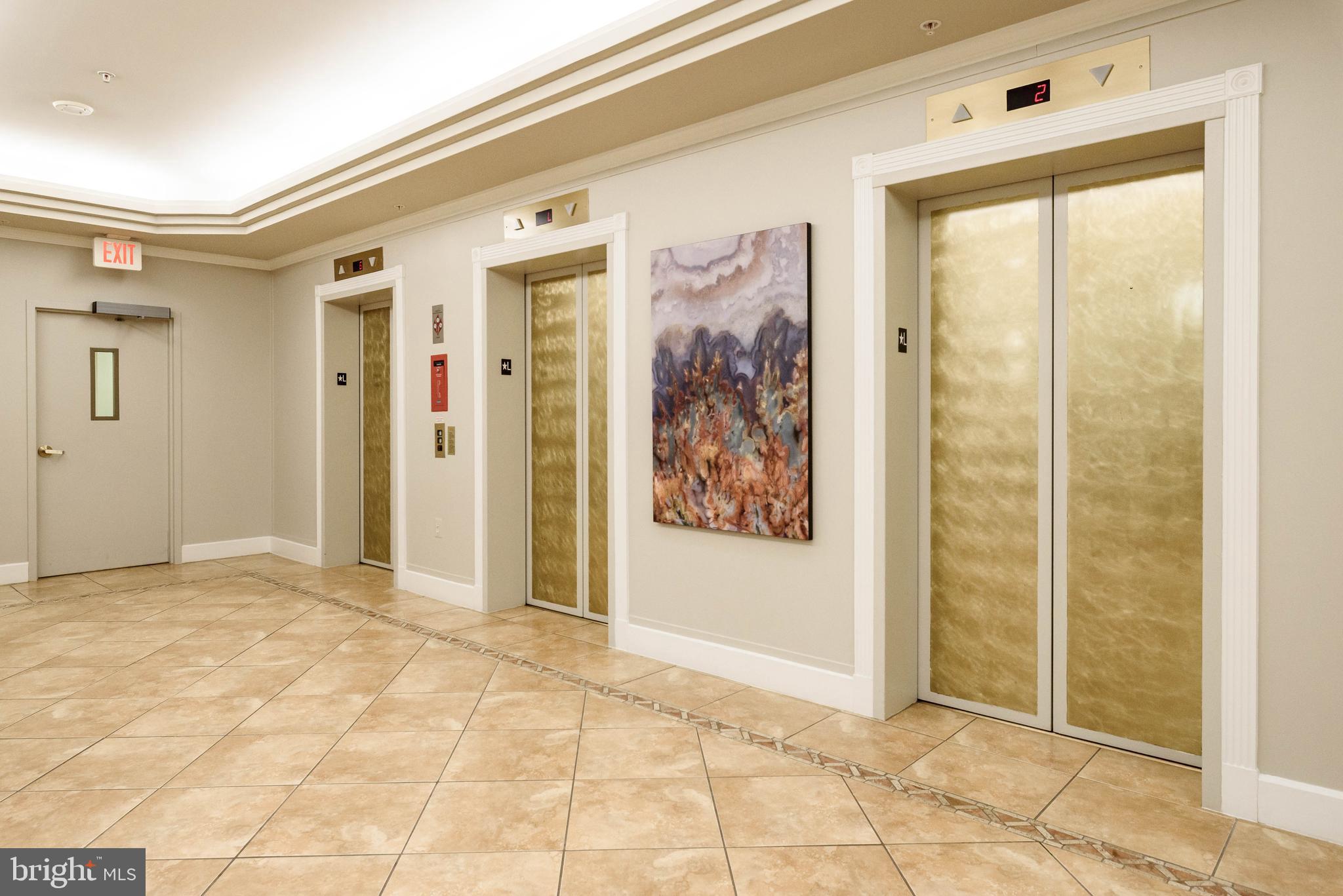 LANSDOWNE WOODS - Residential Lease