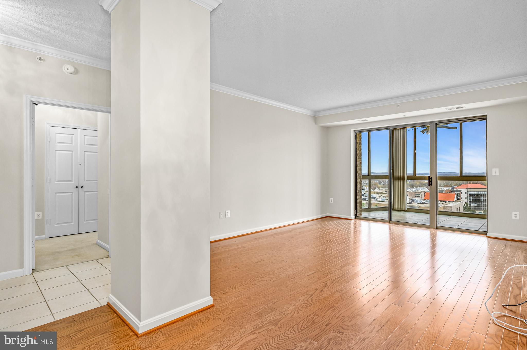 LANSDOWNE WOODS - Residential Lease