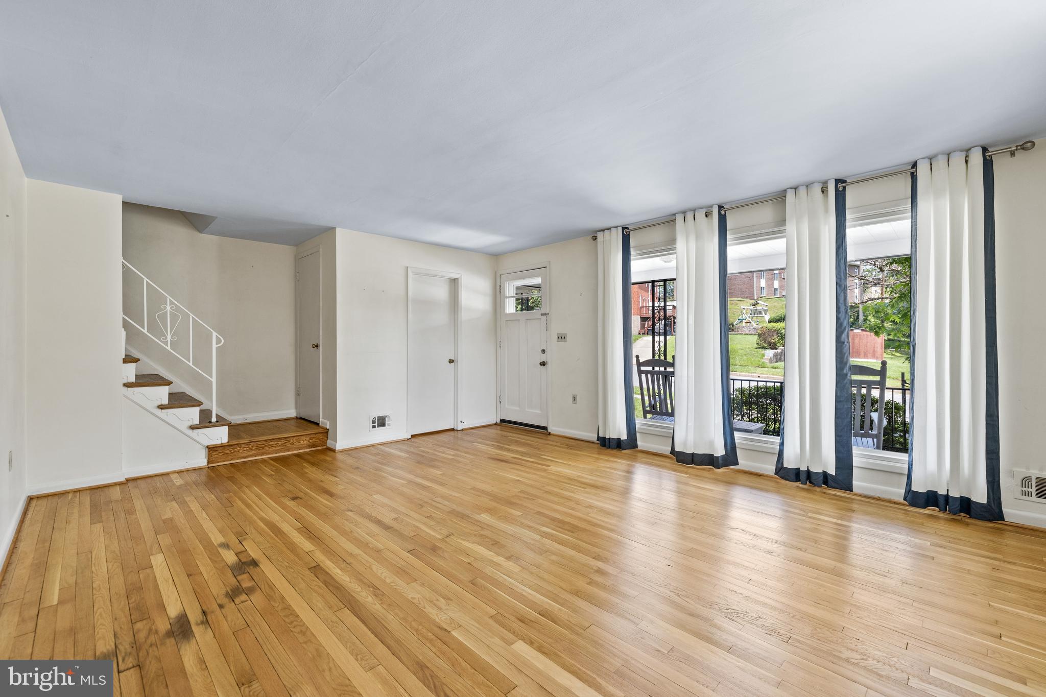 GLENMONT - Residential