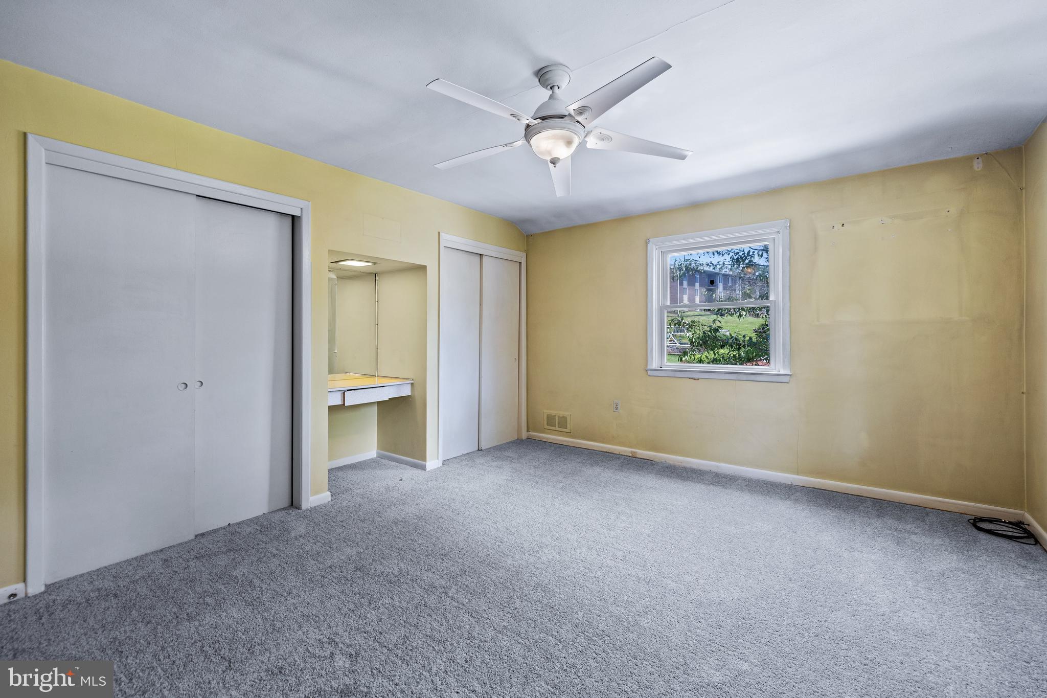 GLENMONT - Residential